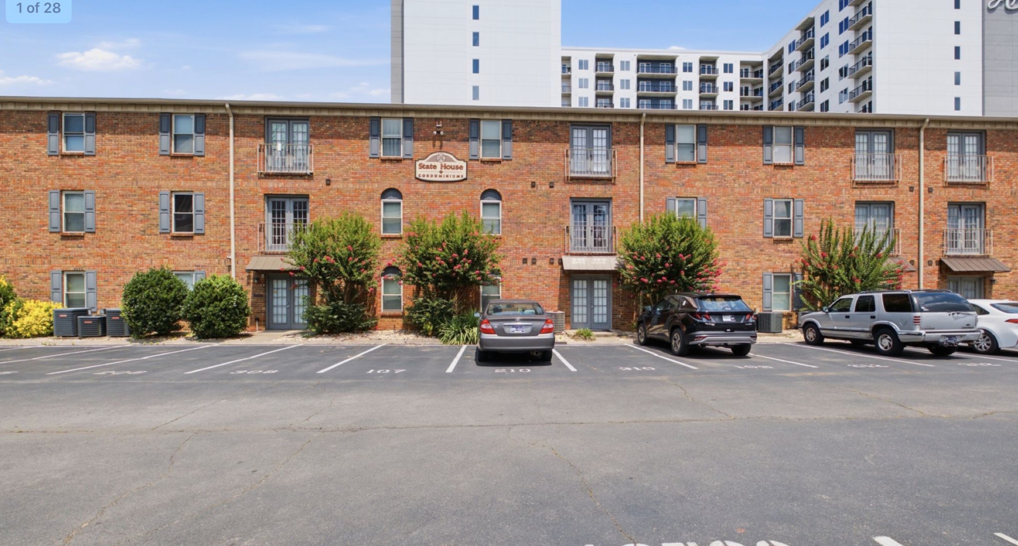 1808 State St Unit: 311