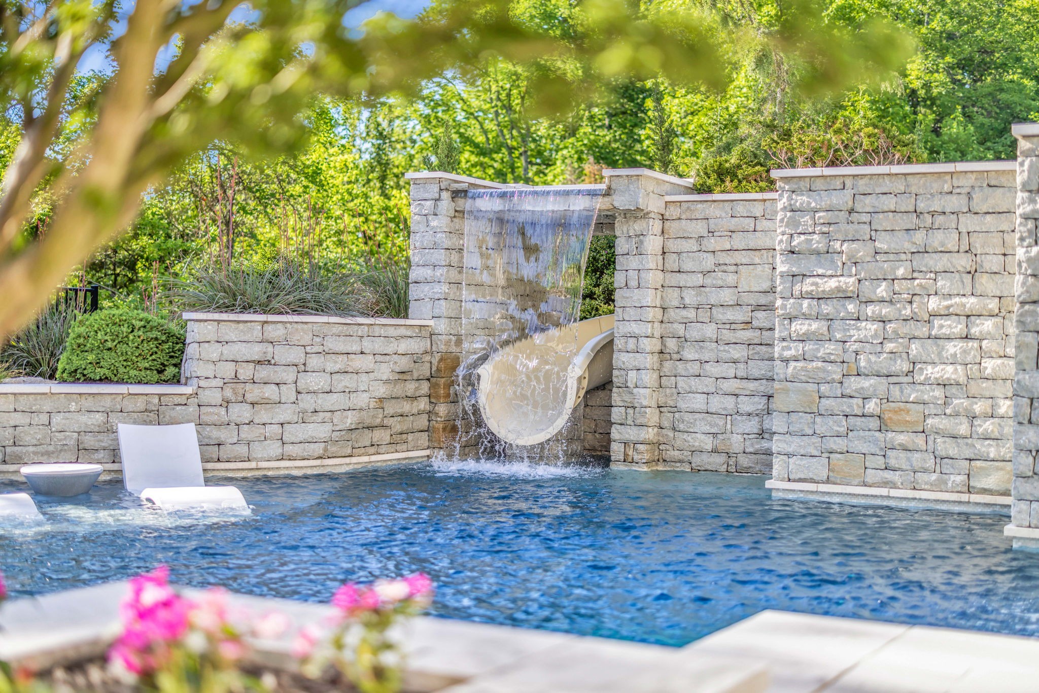 821 Windstone Blvd
