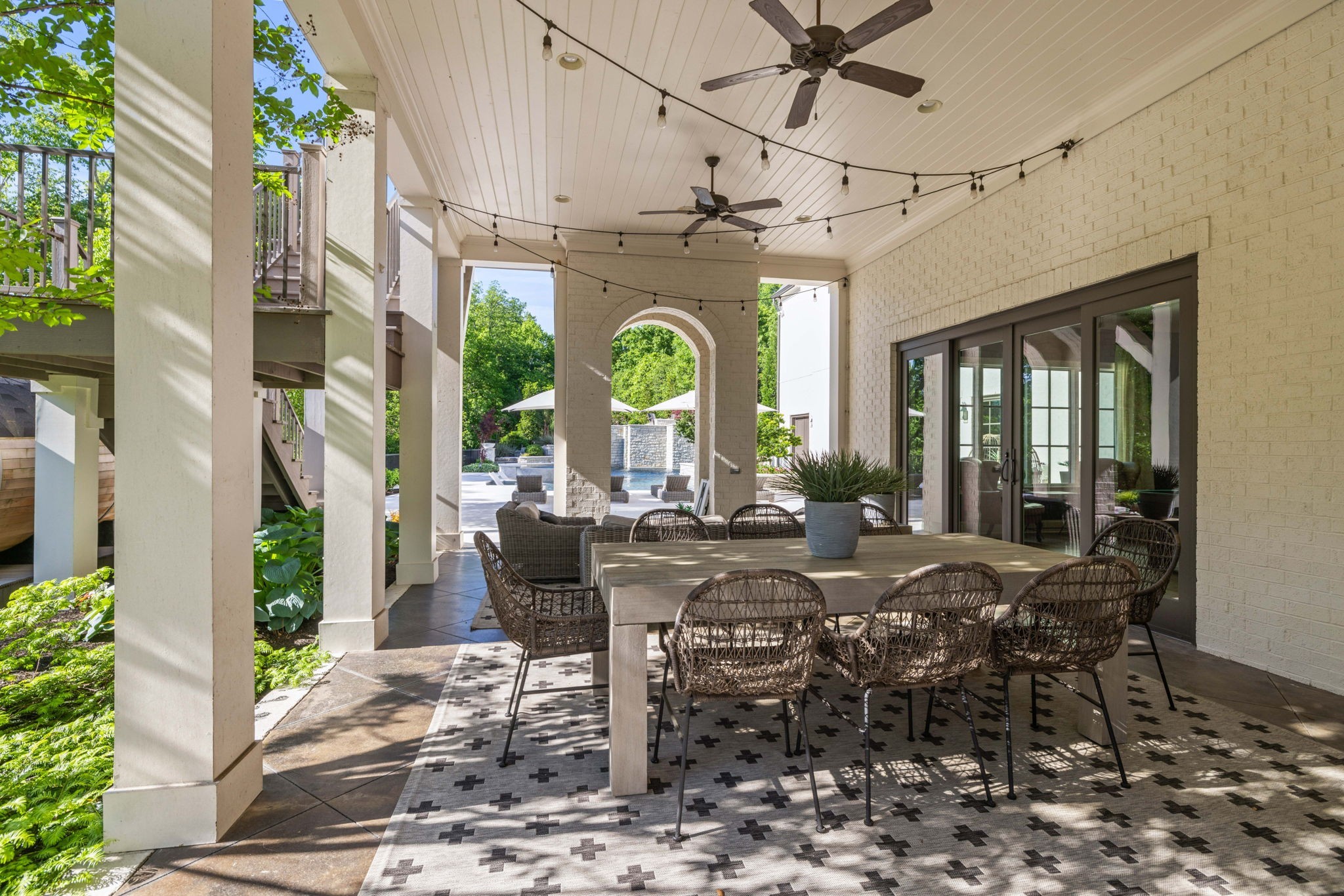 821 Windstone Blvd