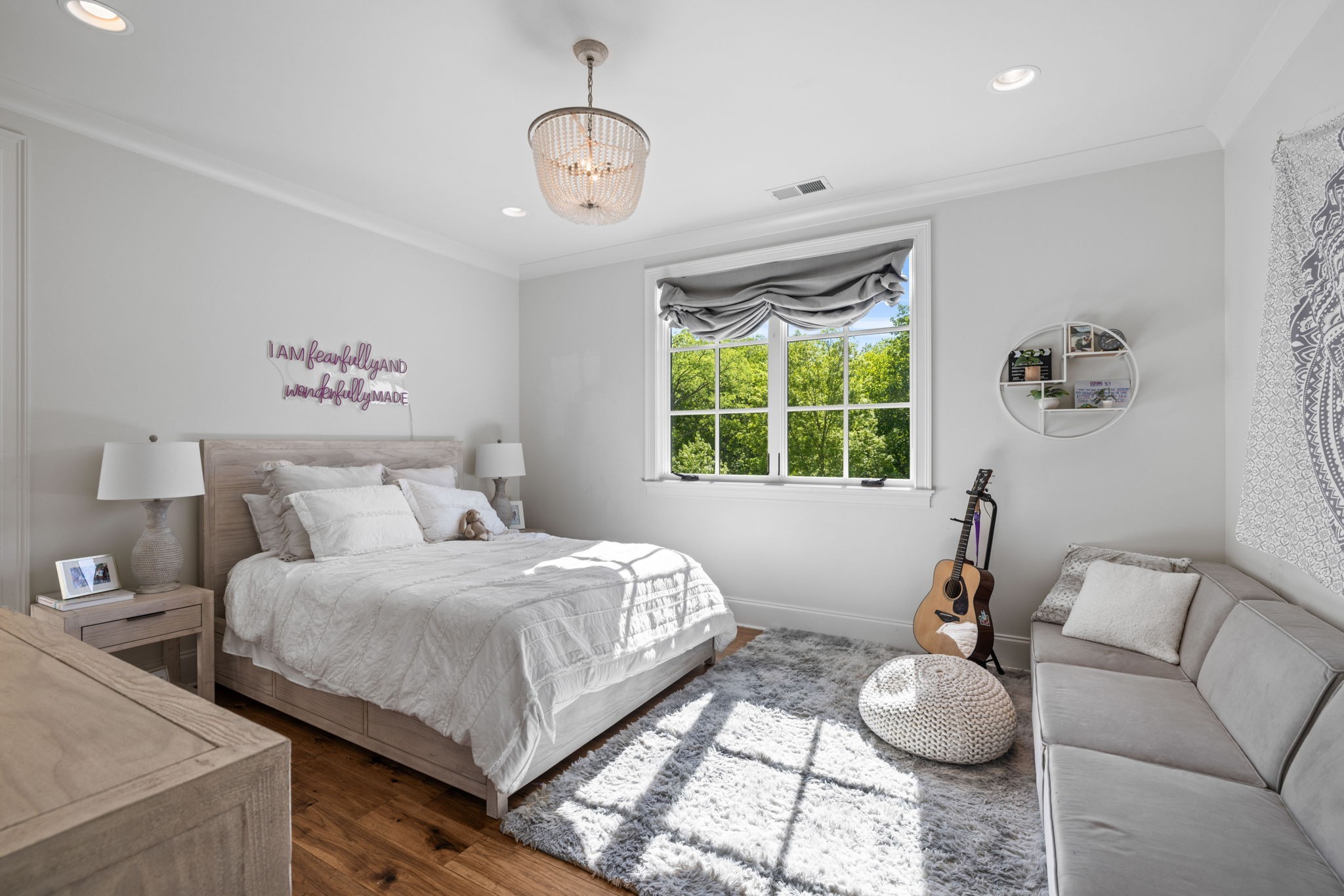 821 Windstone Blvd