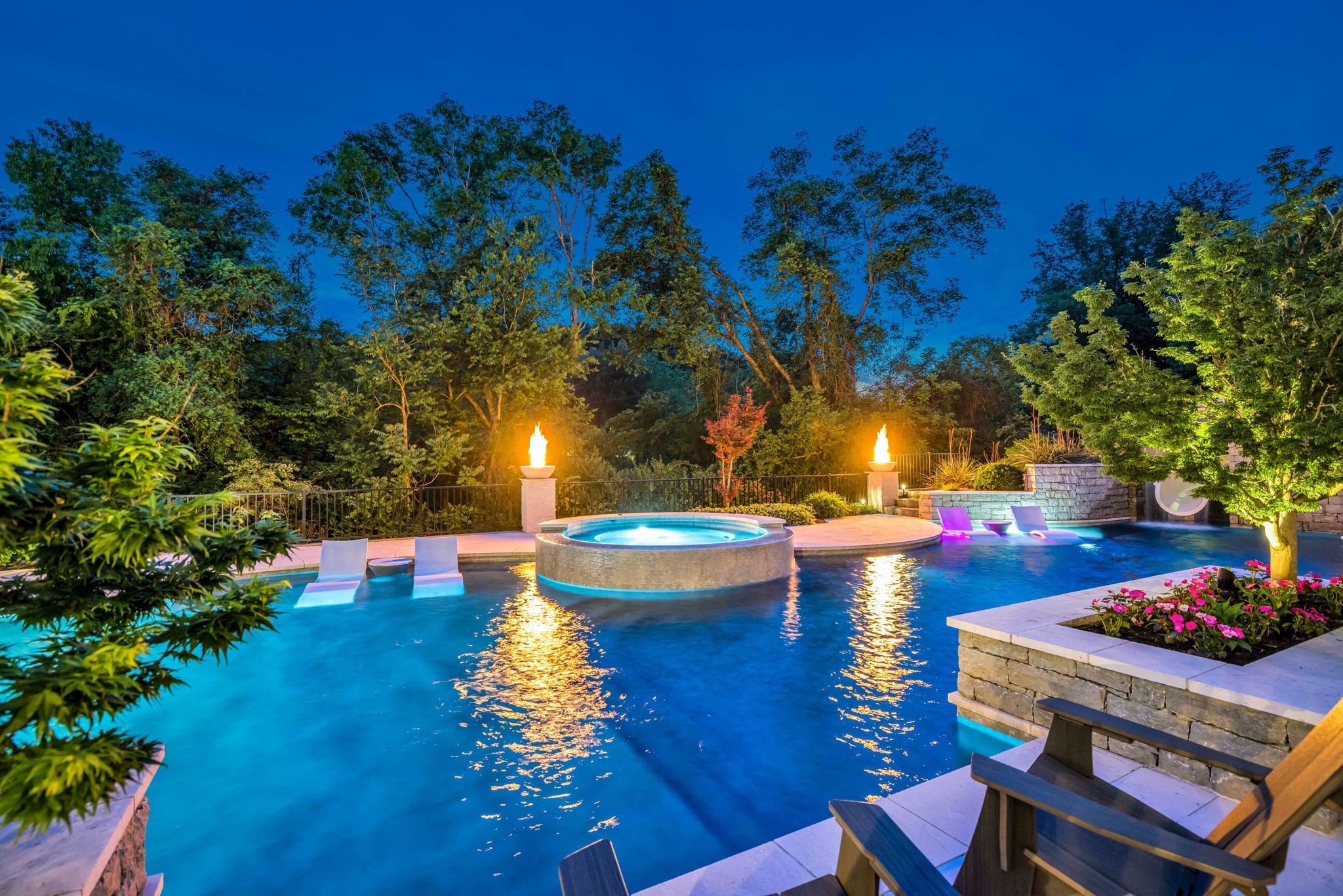 821 Windstone Blvd