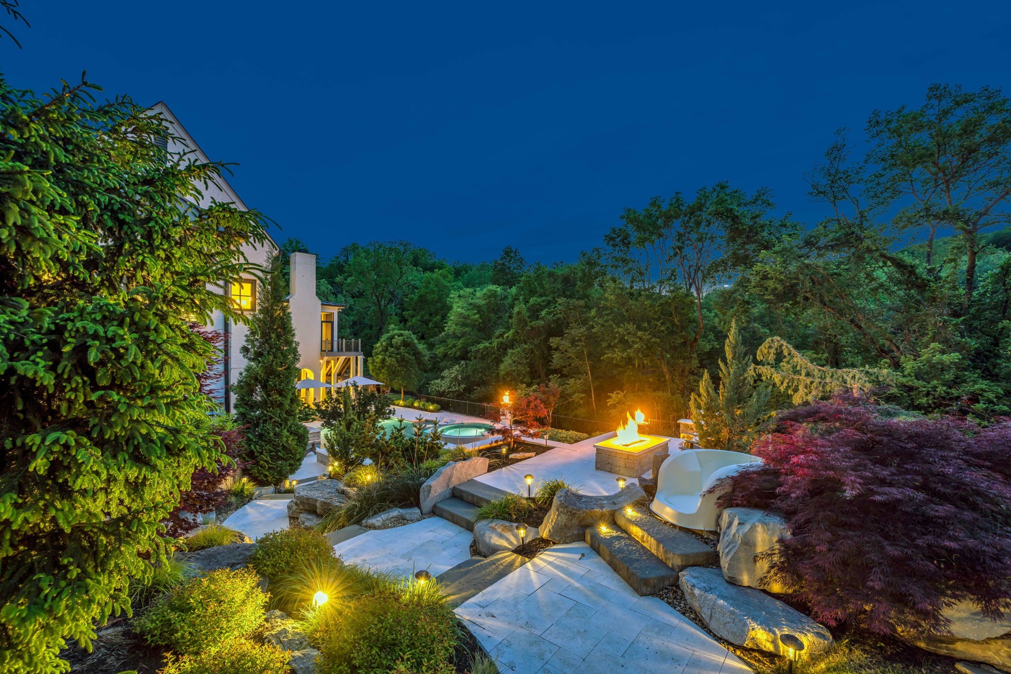 821 Windstone Blvd