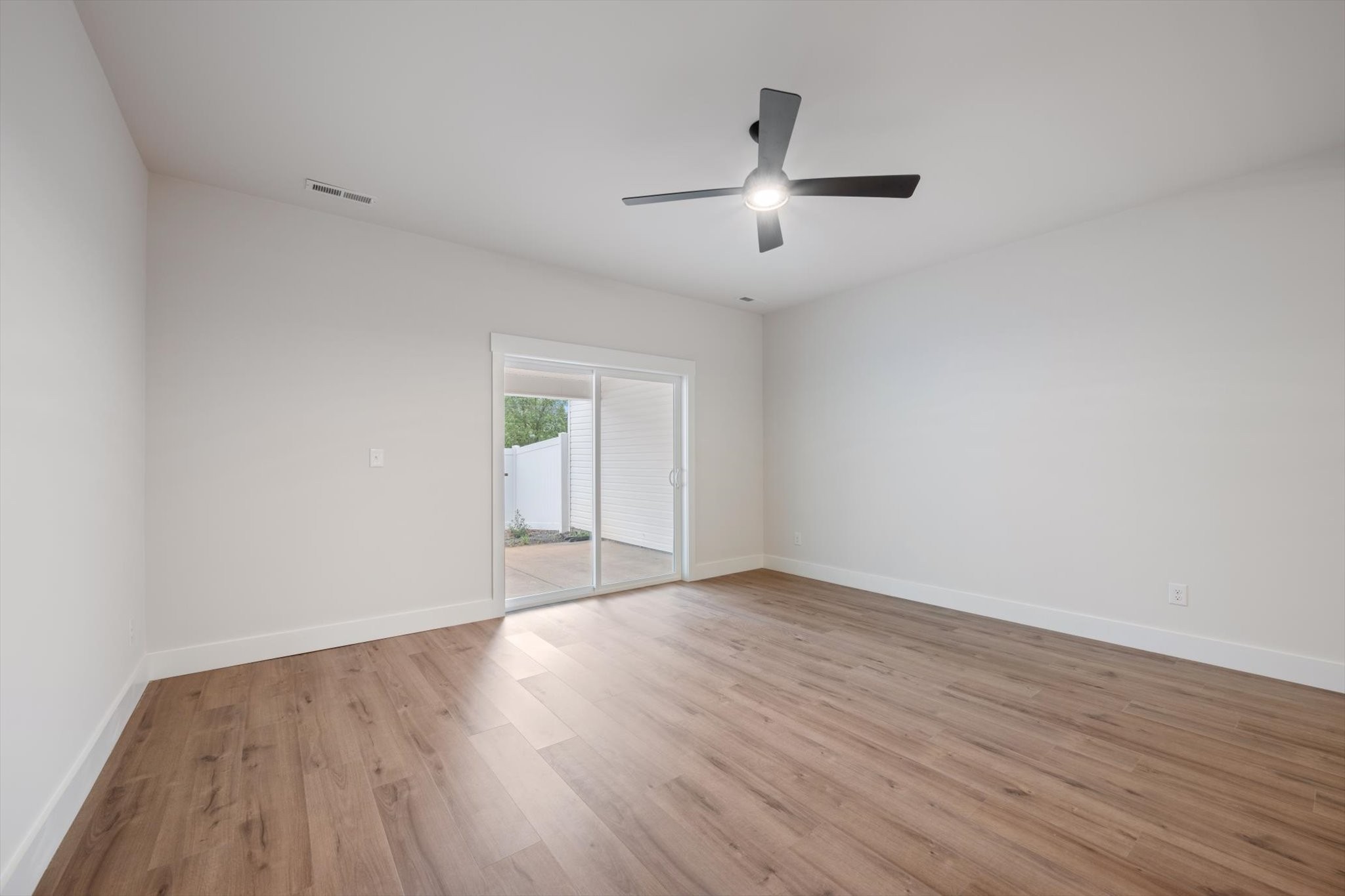 1323 Bradyville Pike Unit: B