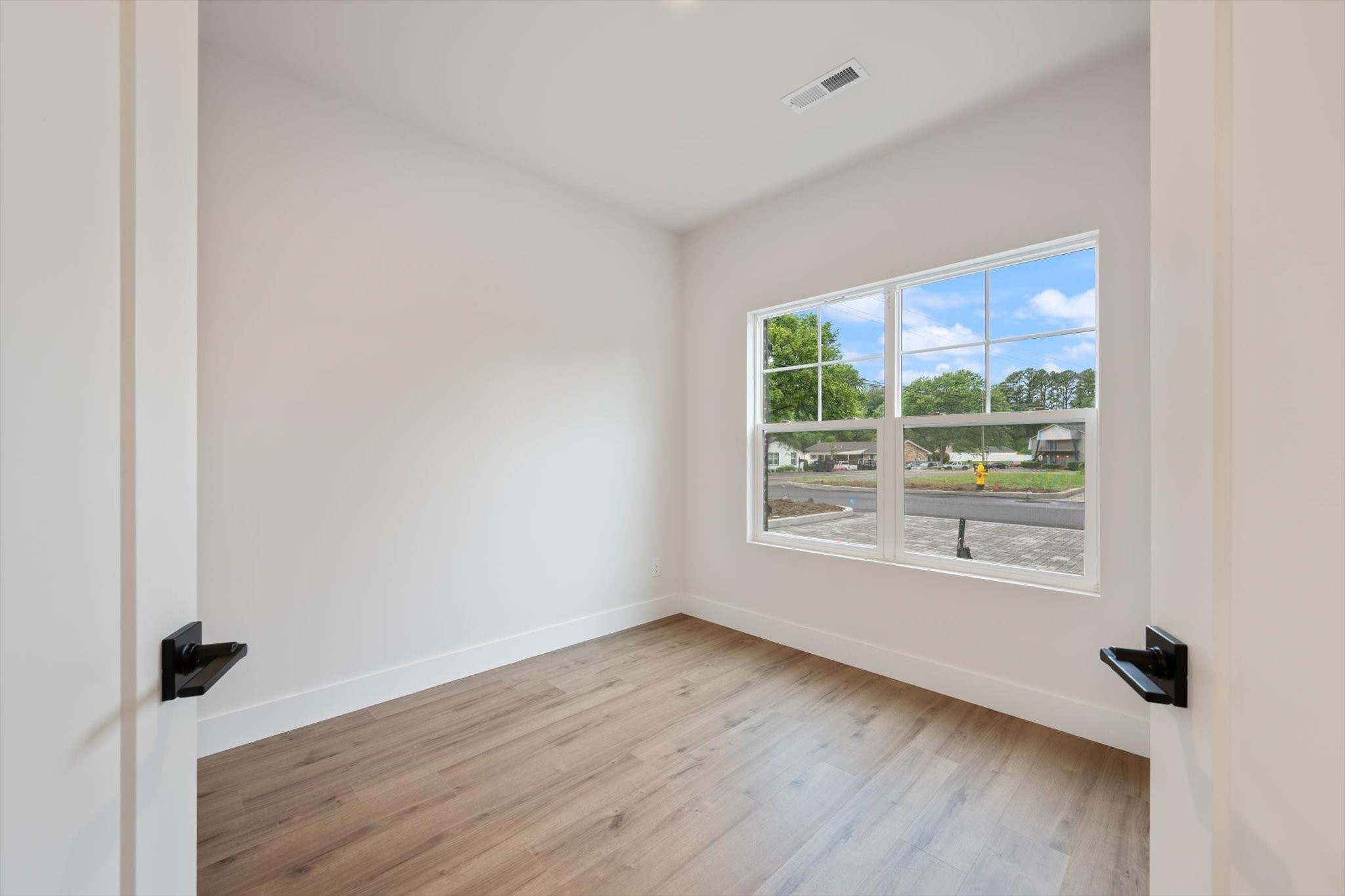 1323 Bradyville Pike Unit: B