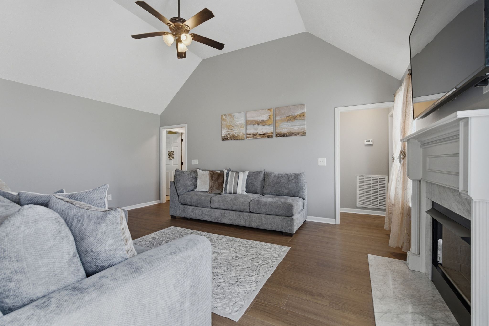 210 Stockton Dr