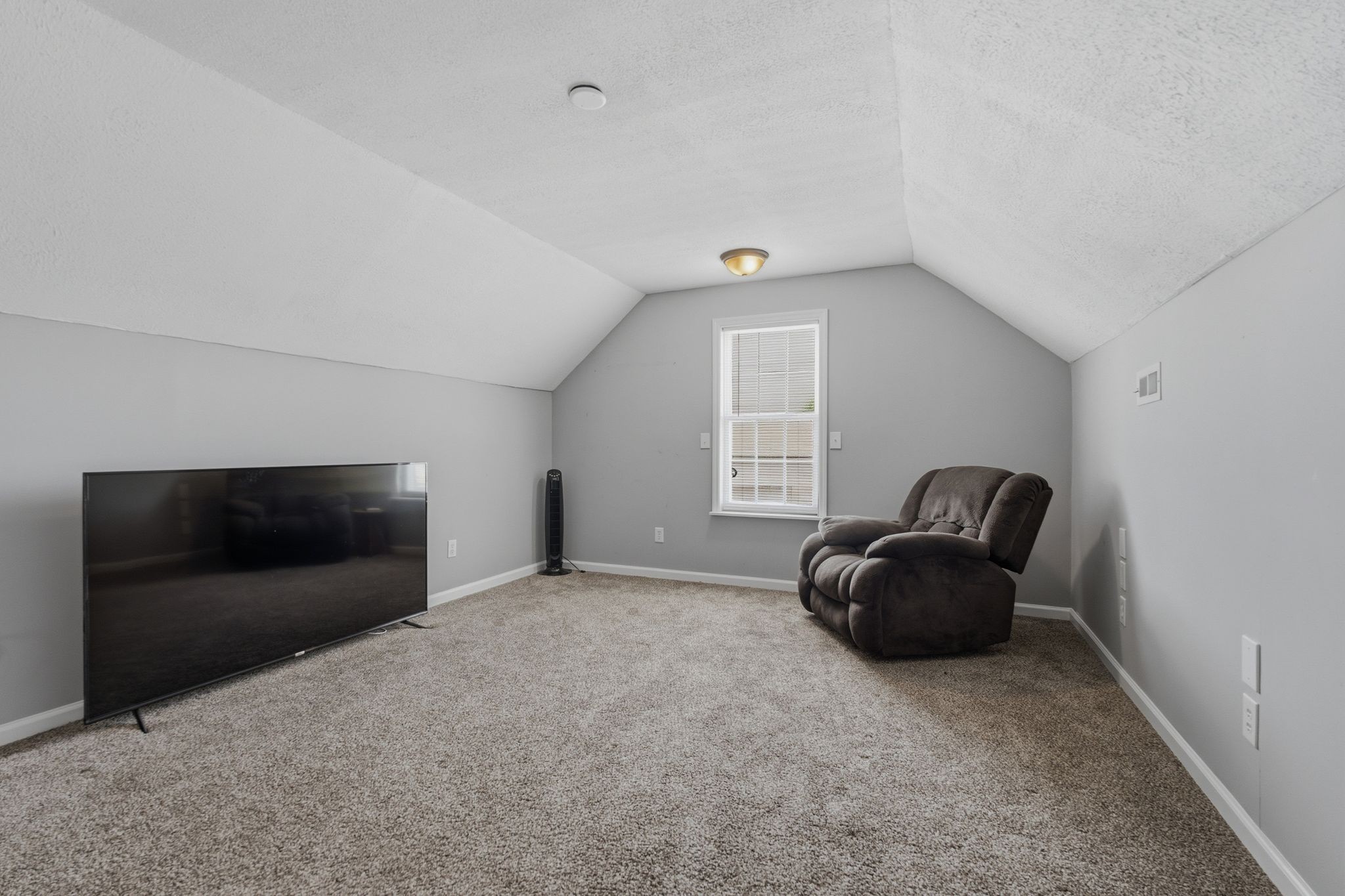 210 Stockton Dr