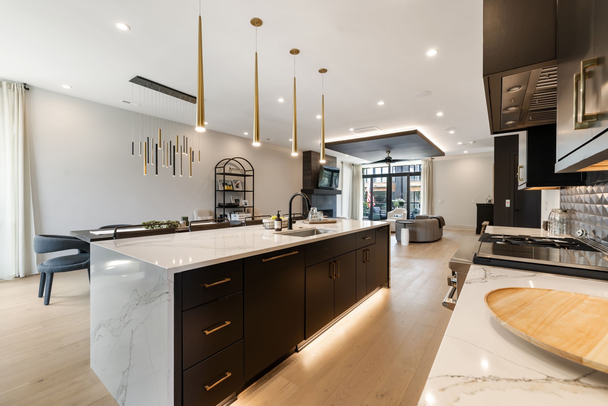 4117 Lone Oak Rd Unit: 7