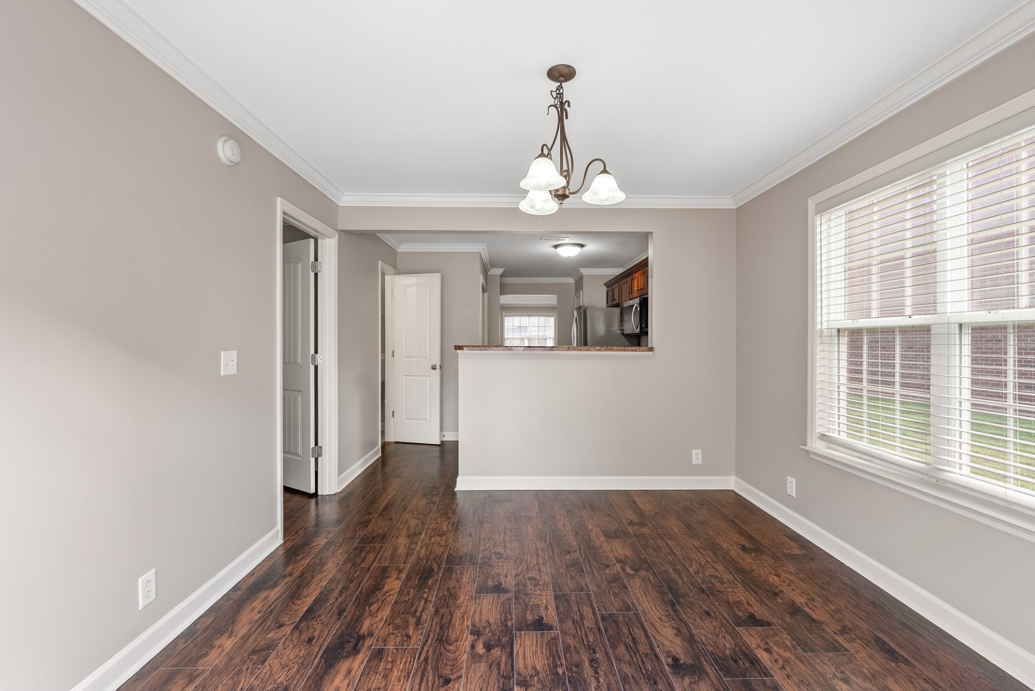 4254 Aurora Cir