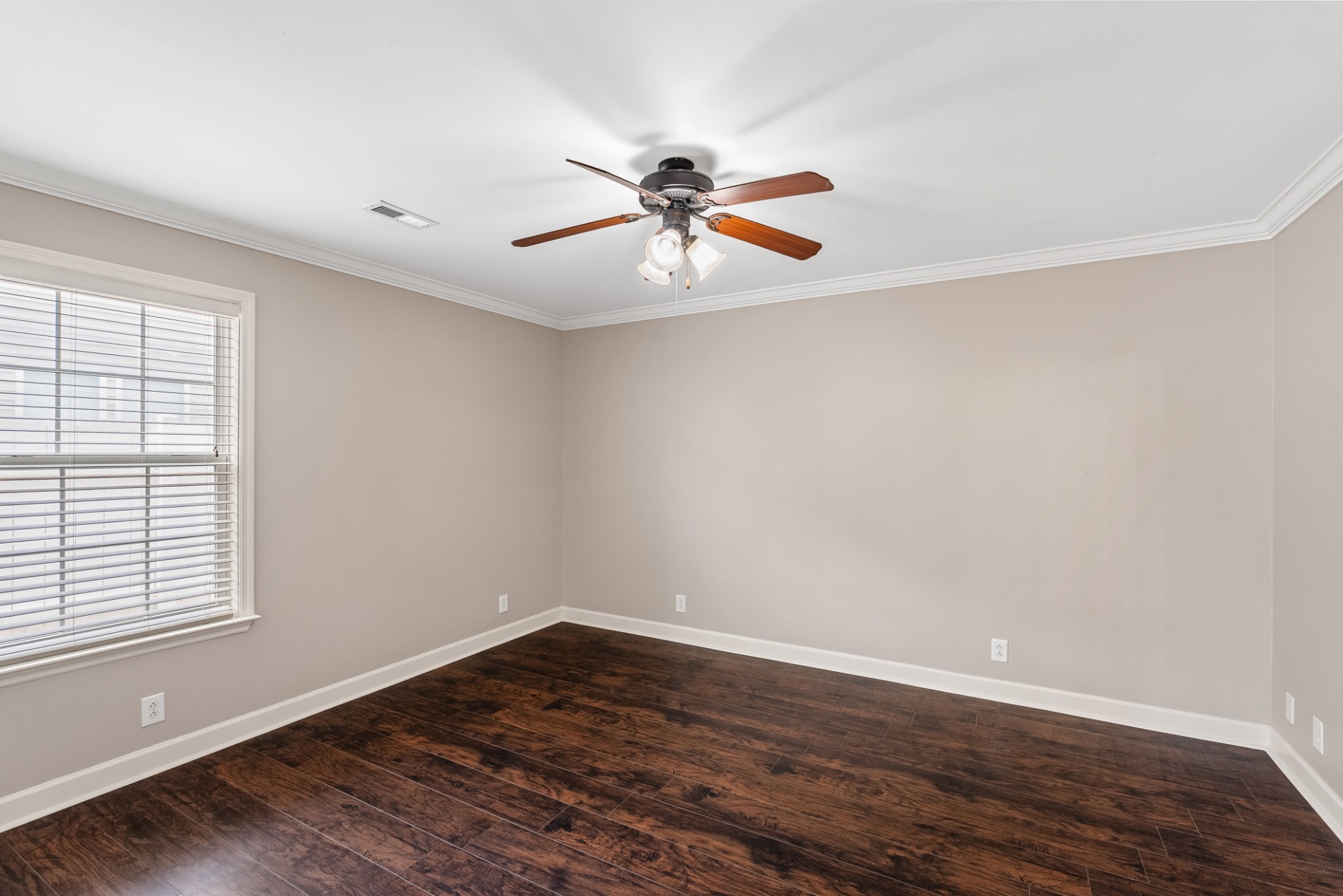 4254 Aurora Cir