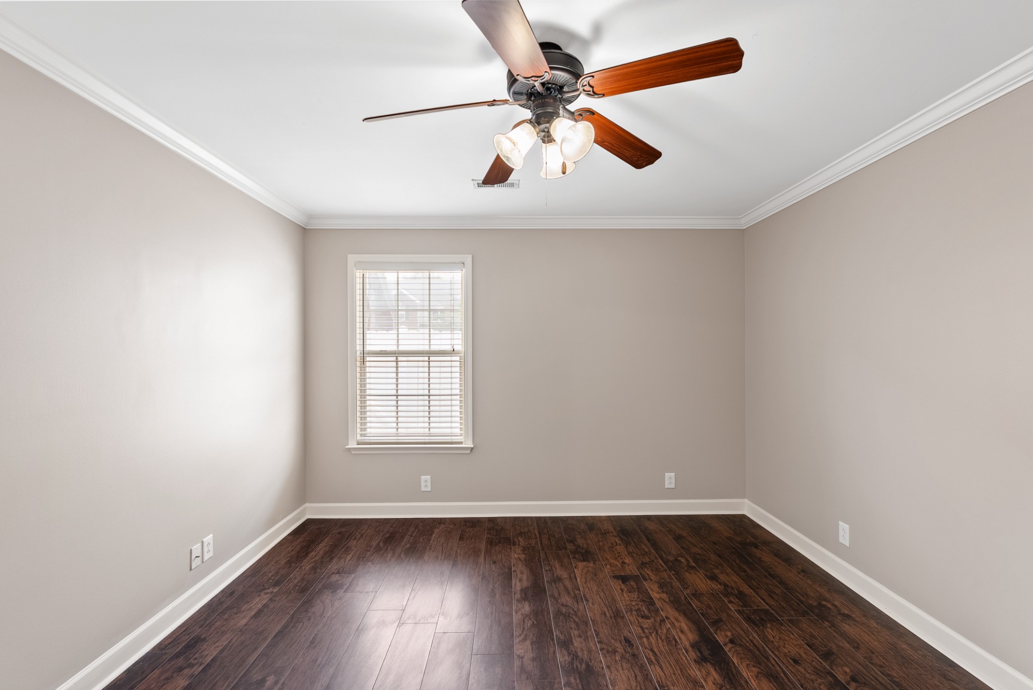 4254 Aurora Cir