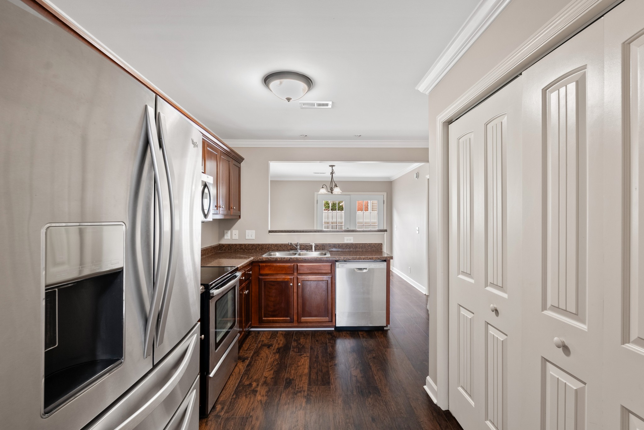 4254 Aurora Cir