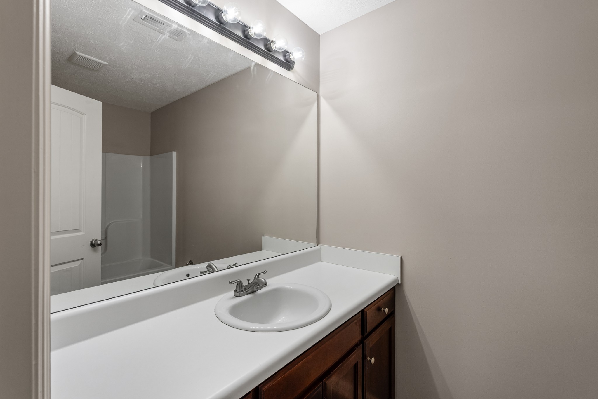 4254 Aurora Cir
