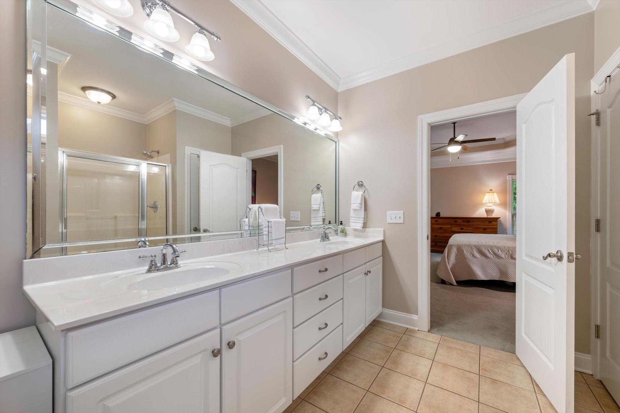 3432 Deerview Dr