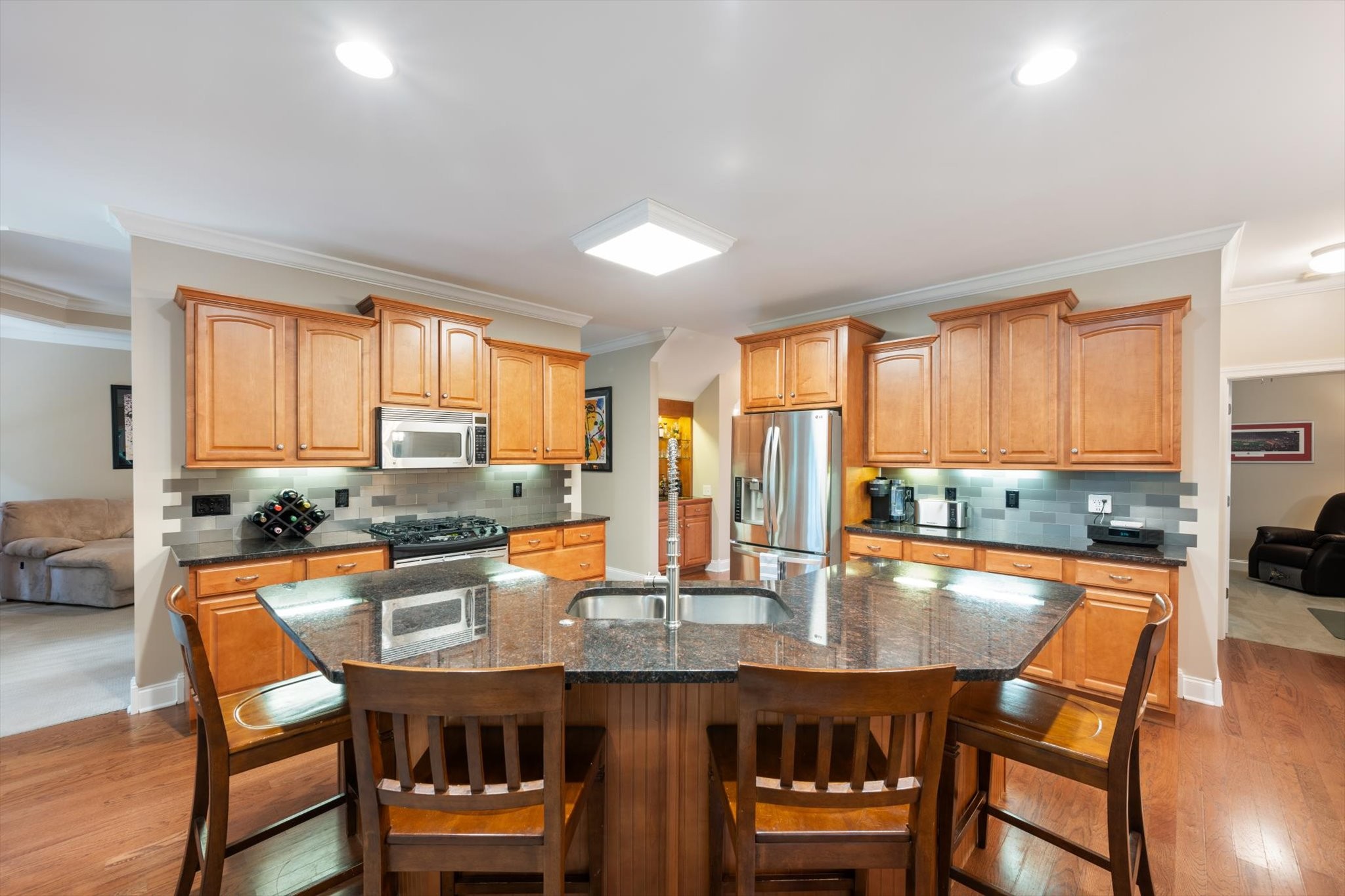 3432 Deerview Dr