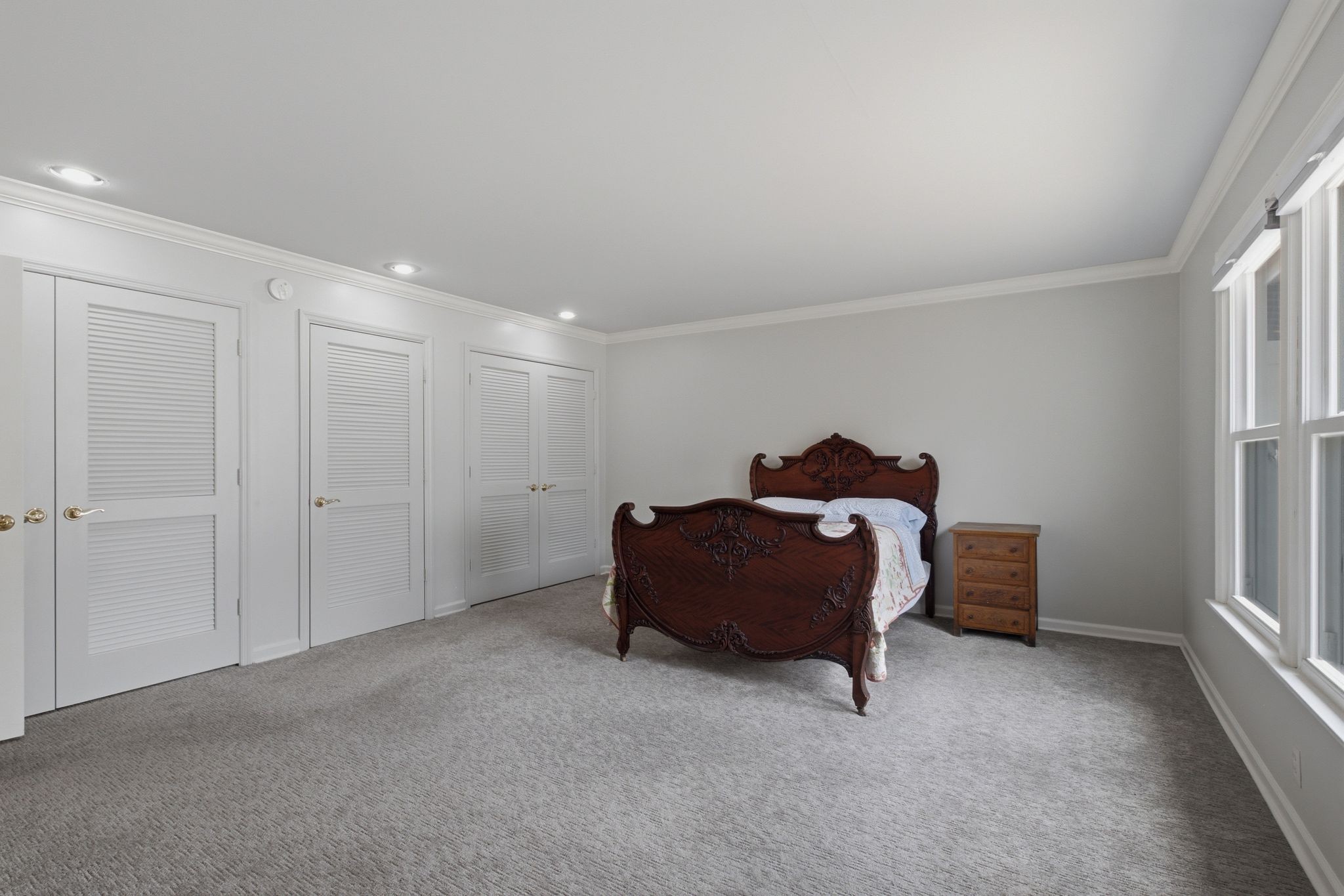 326 Elmington Ave