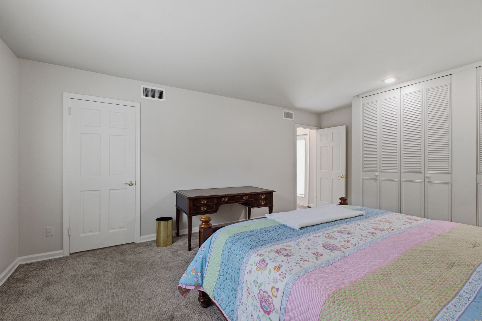 326 Elmington Ave
