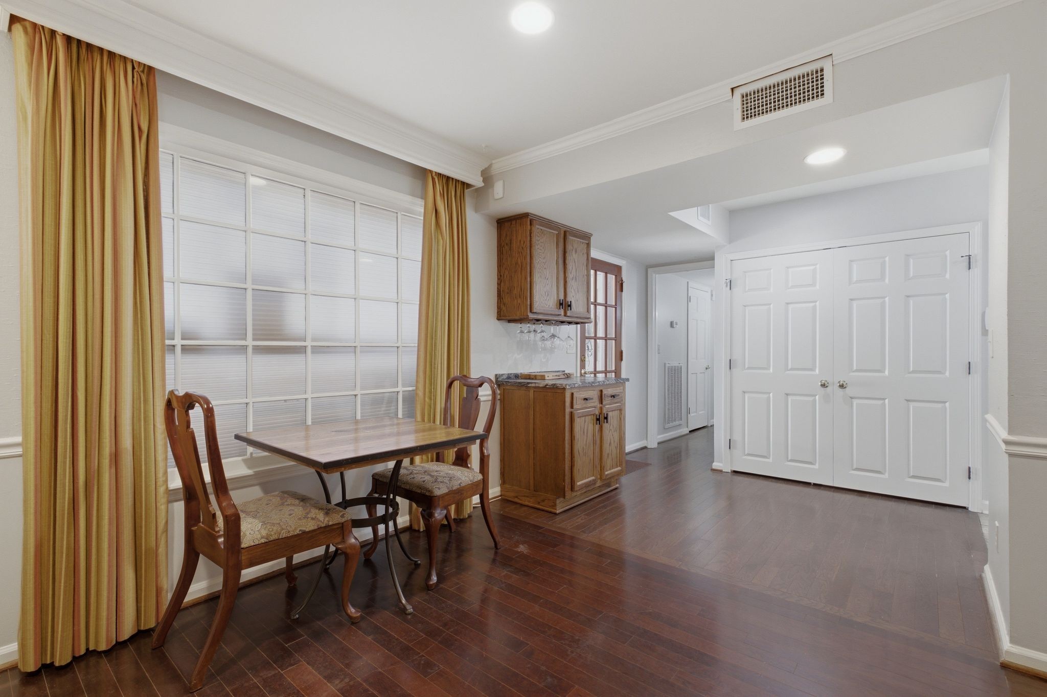 326 Elmington Ave