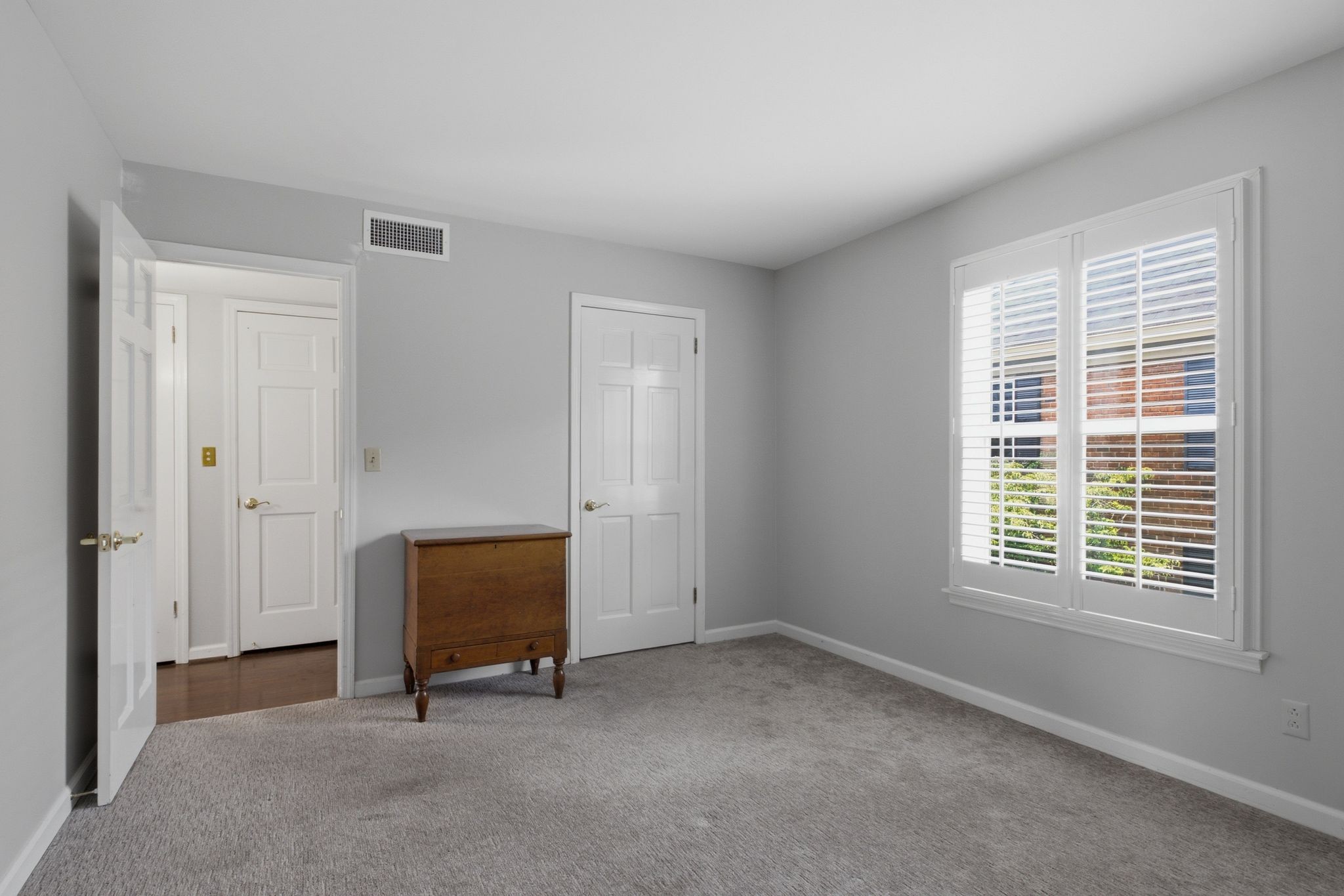 326 Elmington Ave
