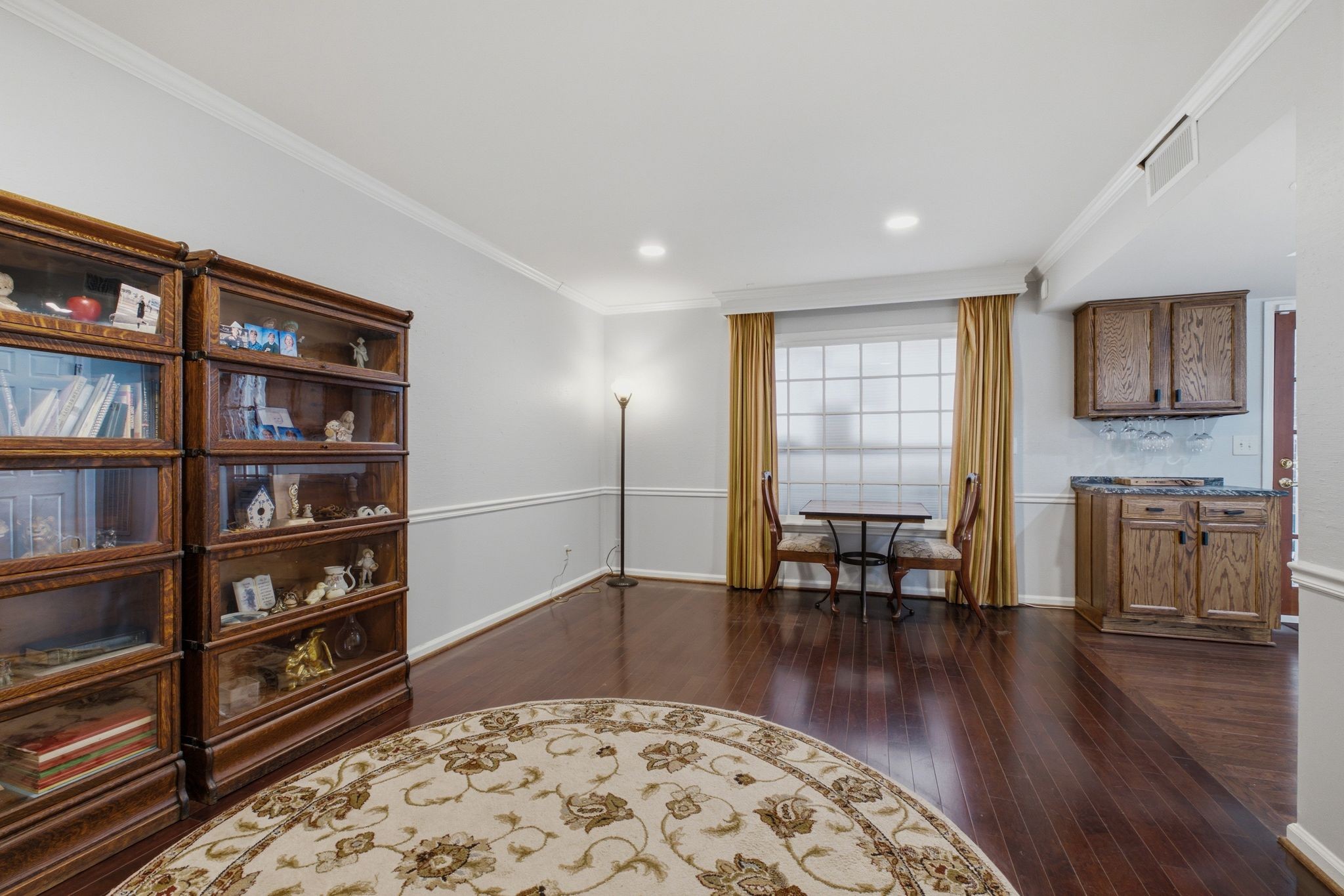 326 Elmington Ave