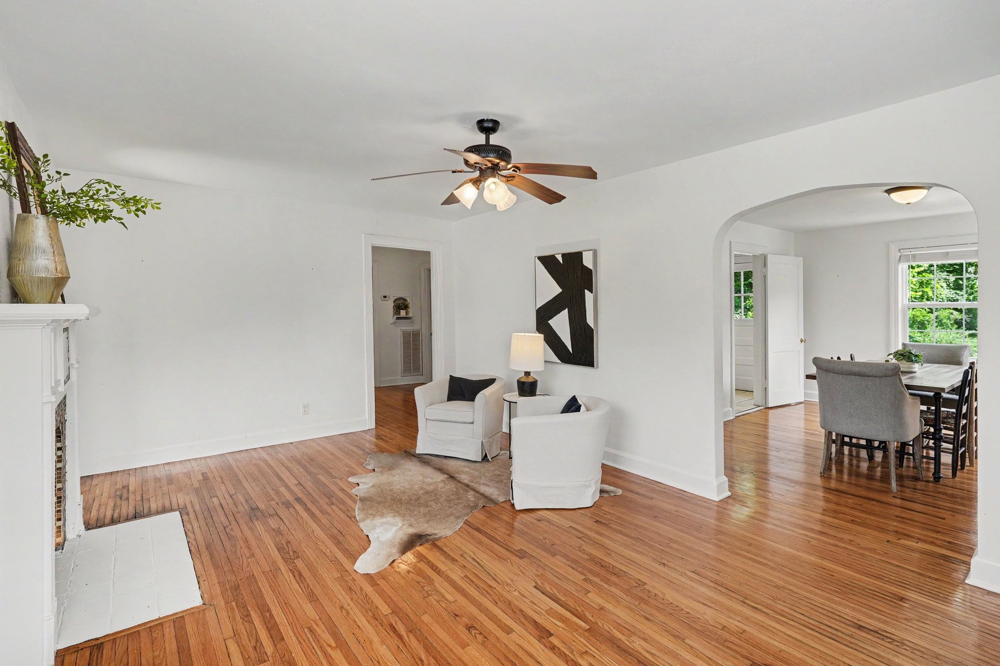 112 8th Ave