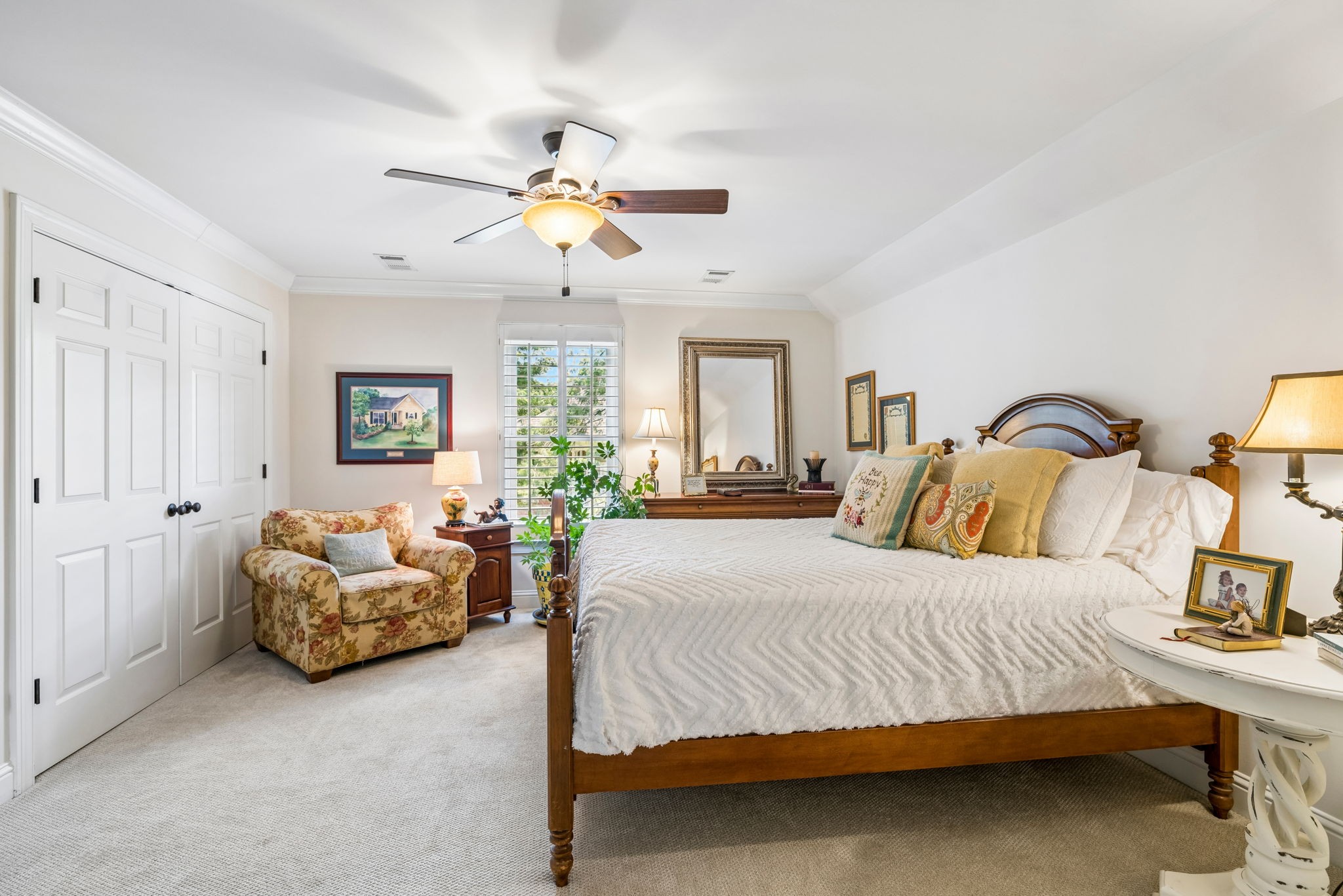 1206 Signature Ct