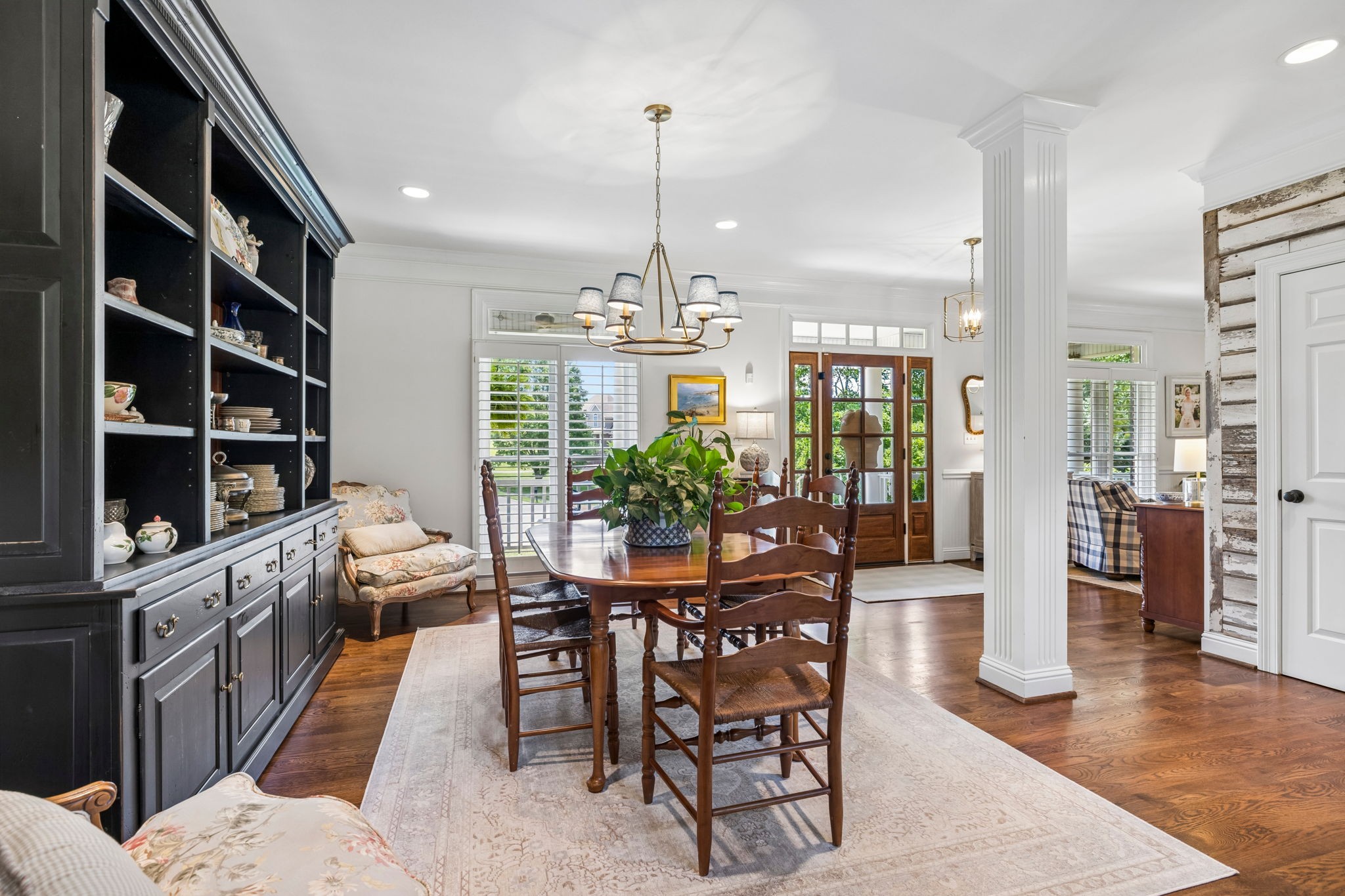 1206 Signature Ct