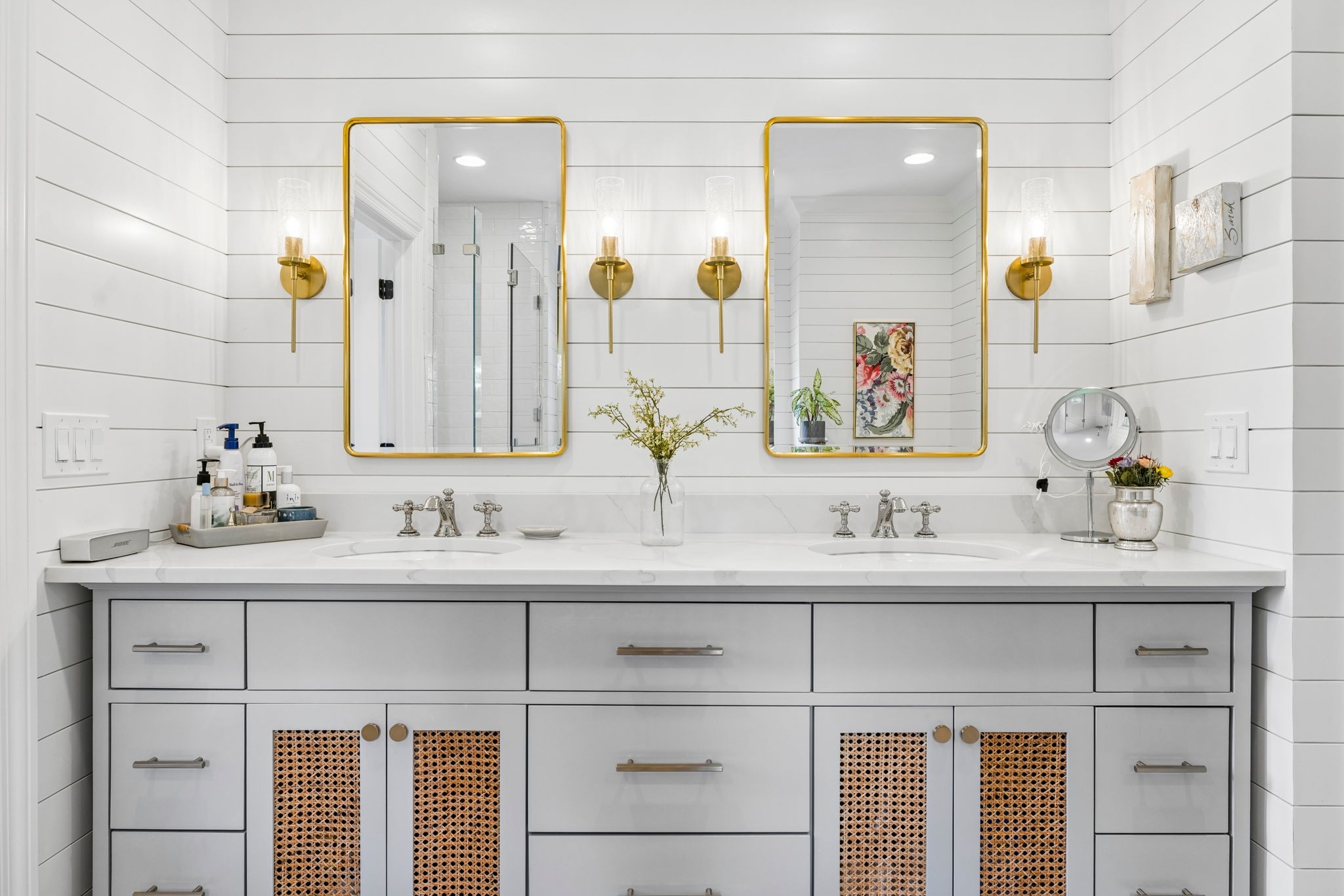 1206 Signature Ct