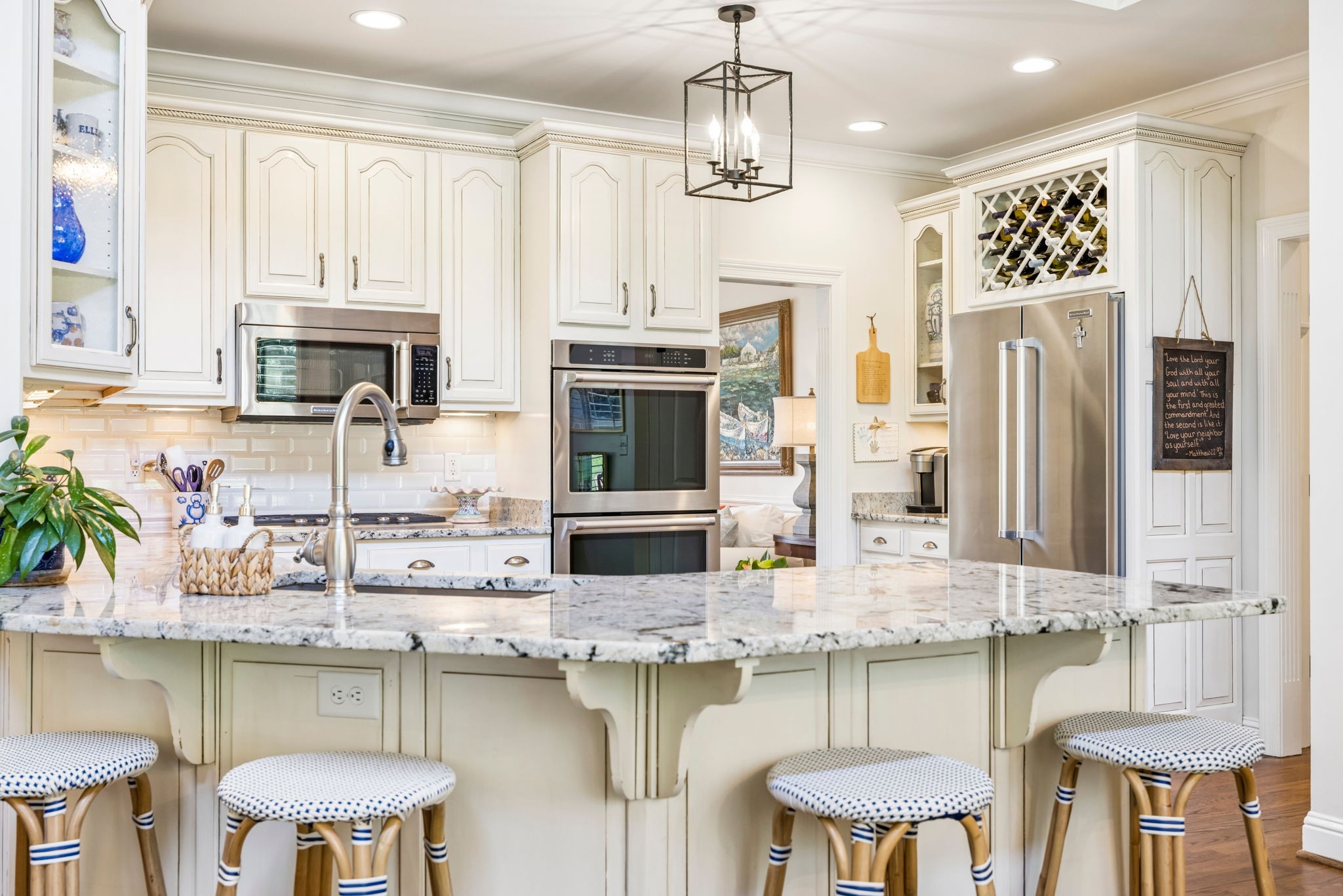 1206 Signature Ct