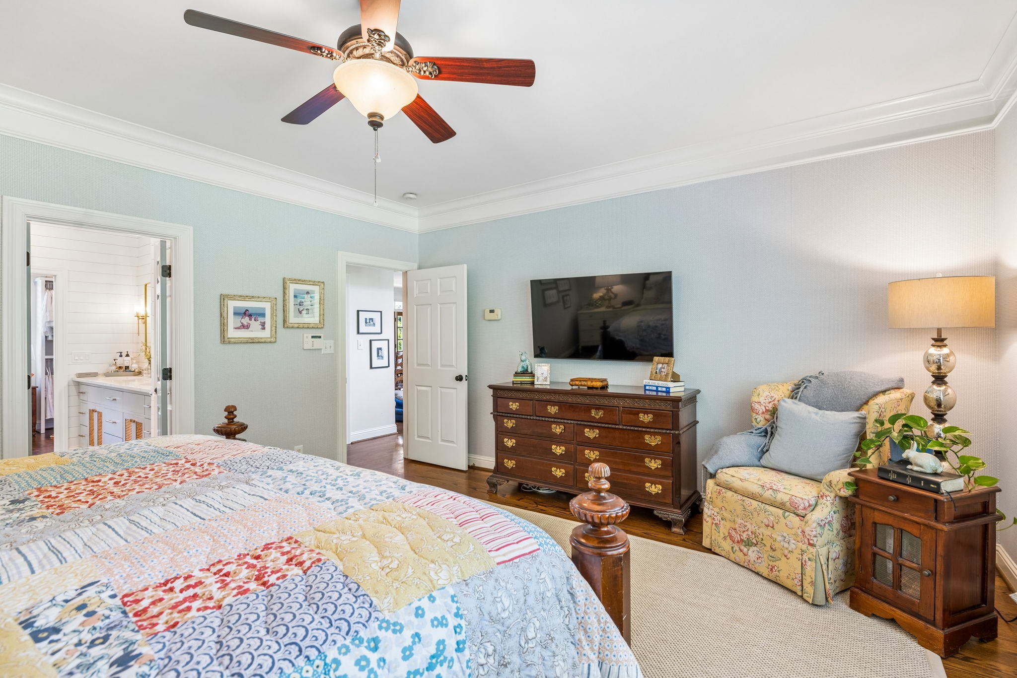 1206 Signature Ct