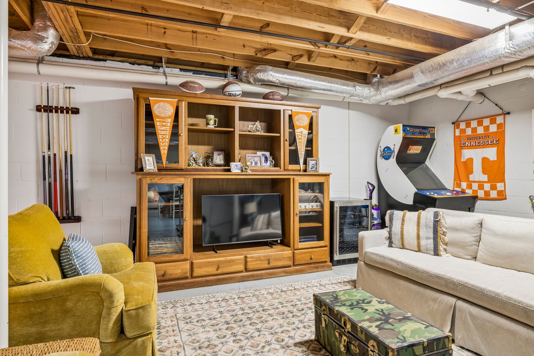1206 Signature Ct