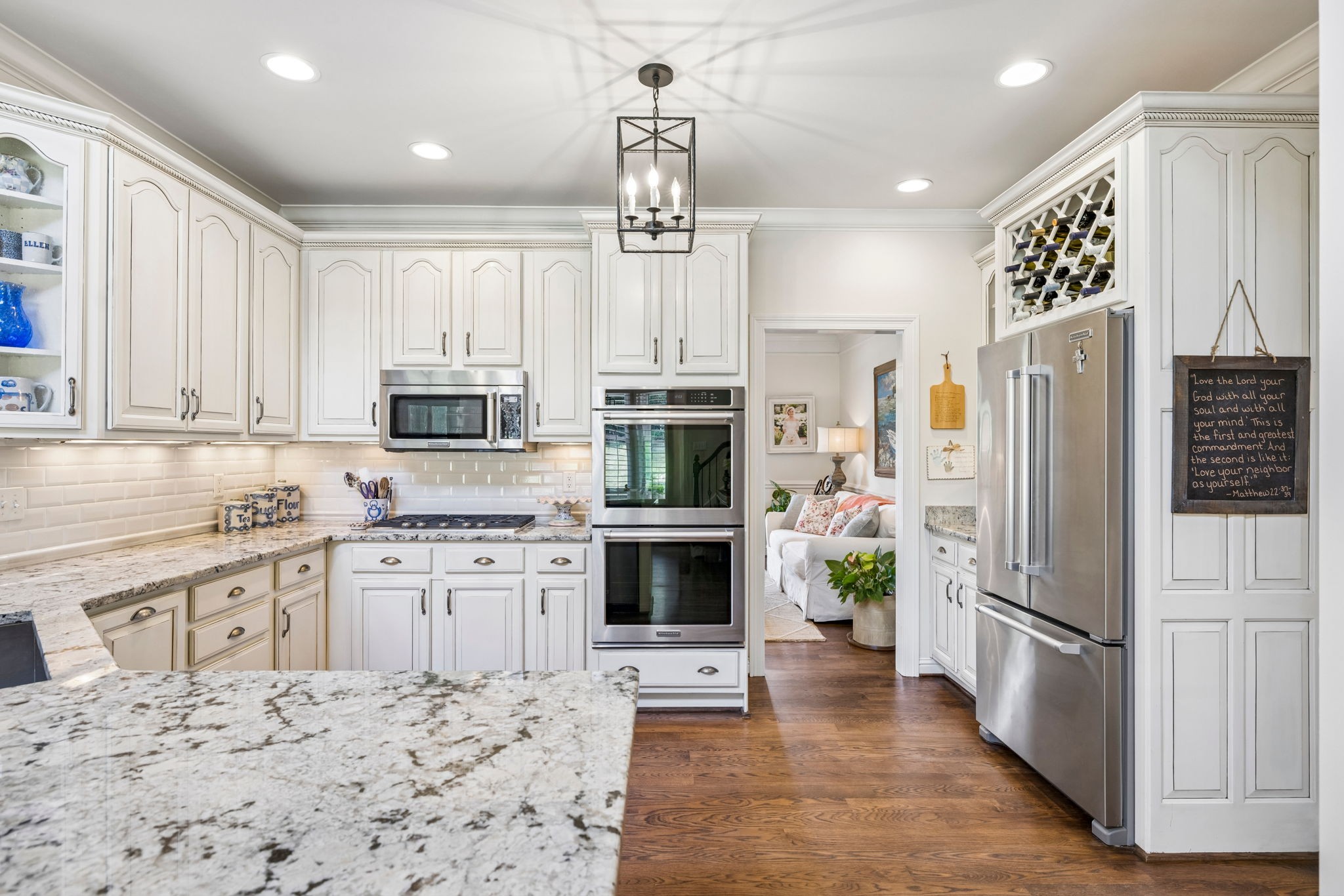 1206 Signature Ct