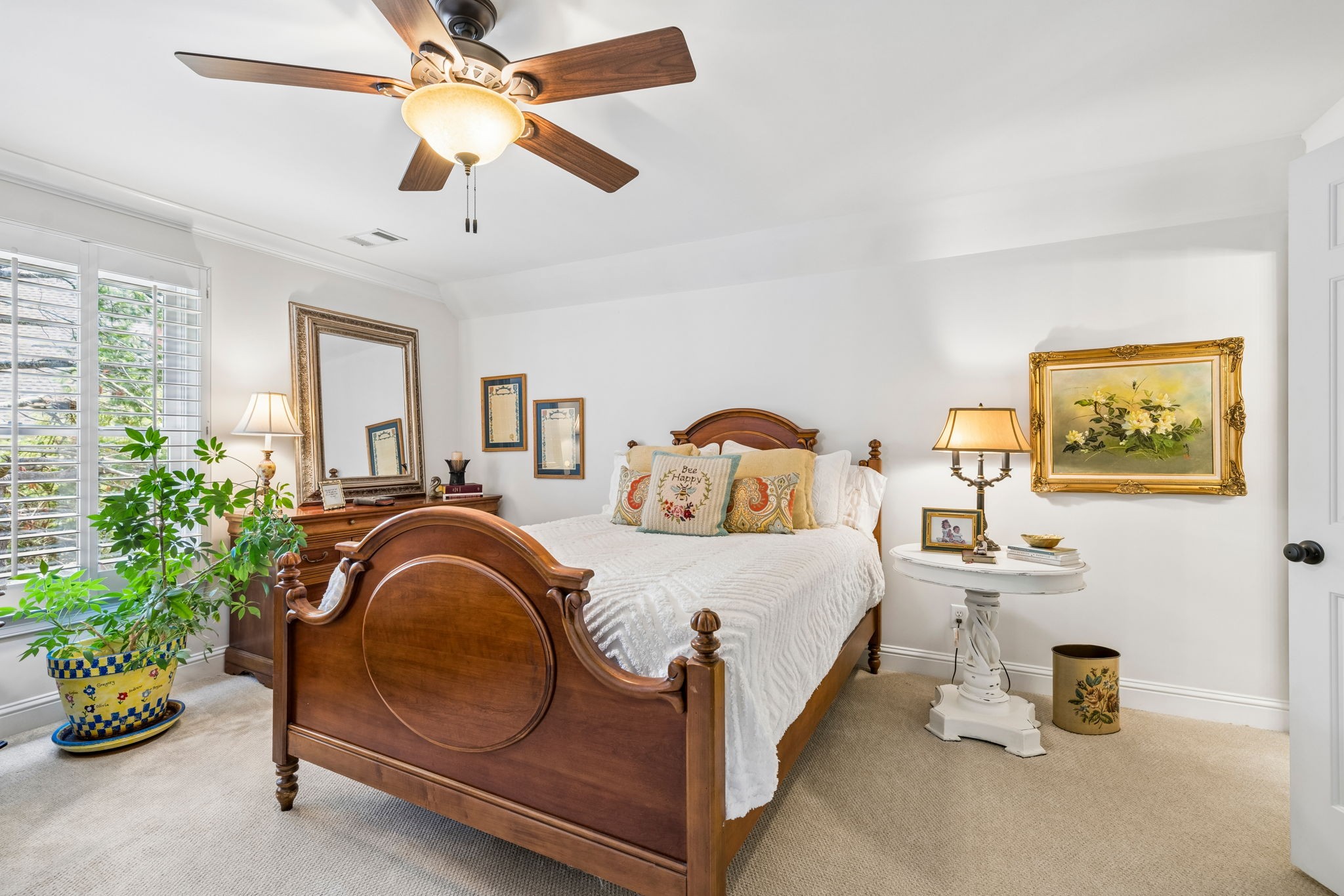 1206 Signature Ct