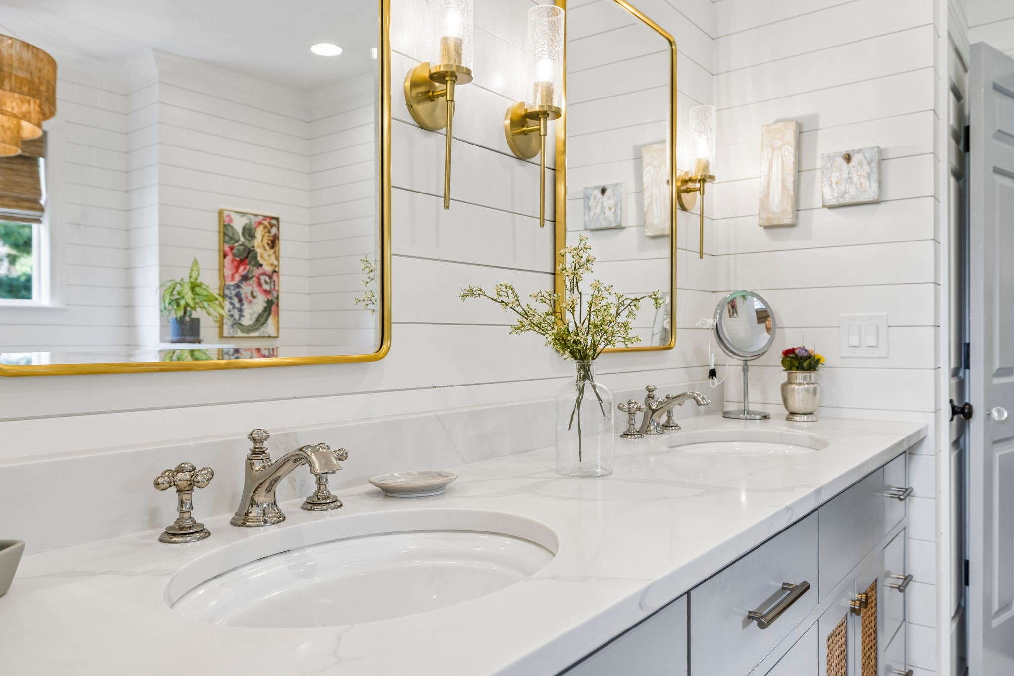 1206 Signature Ct