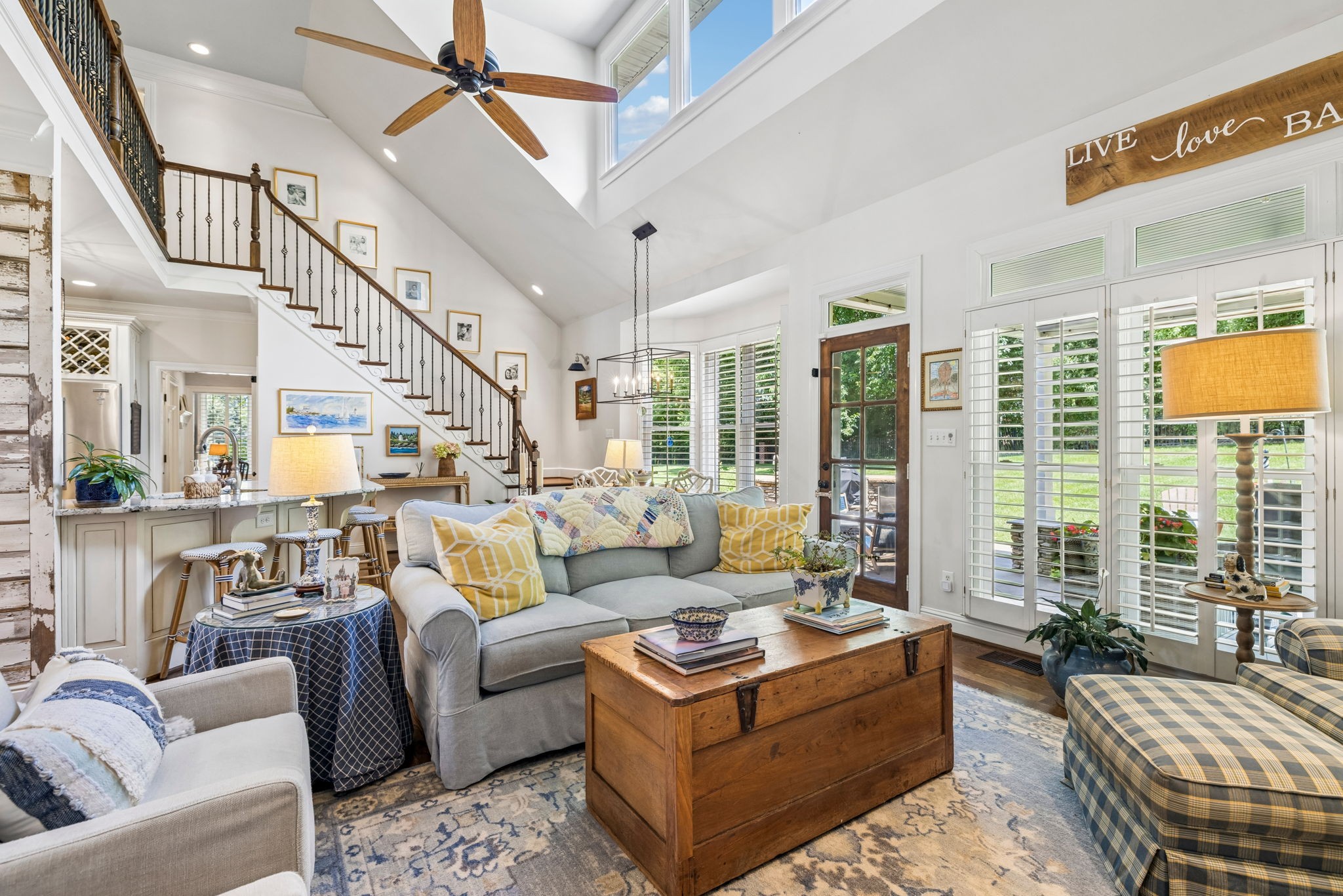 1206 Signature Ct
