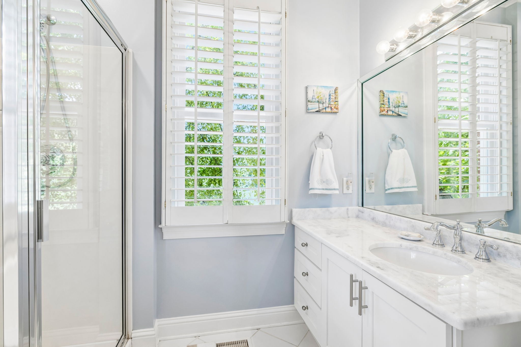 1206 Signature Ct