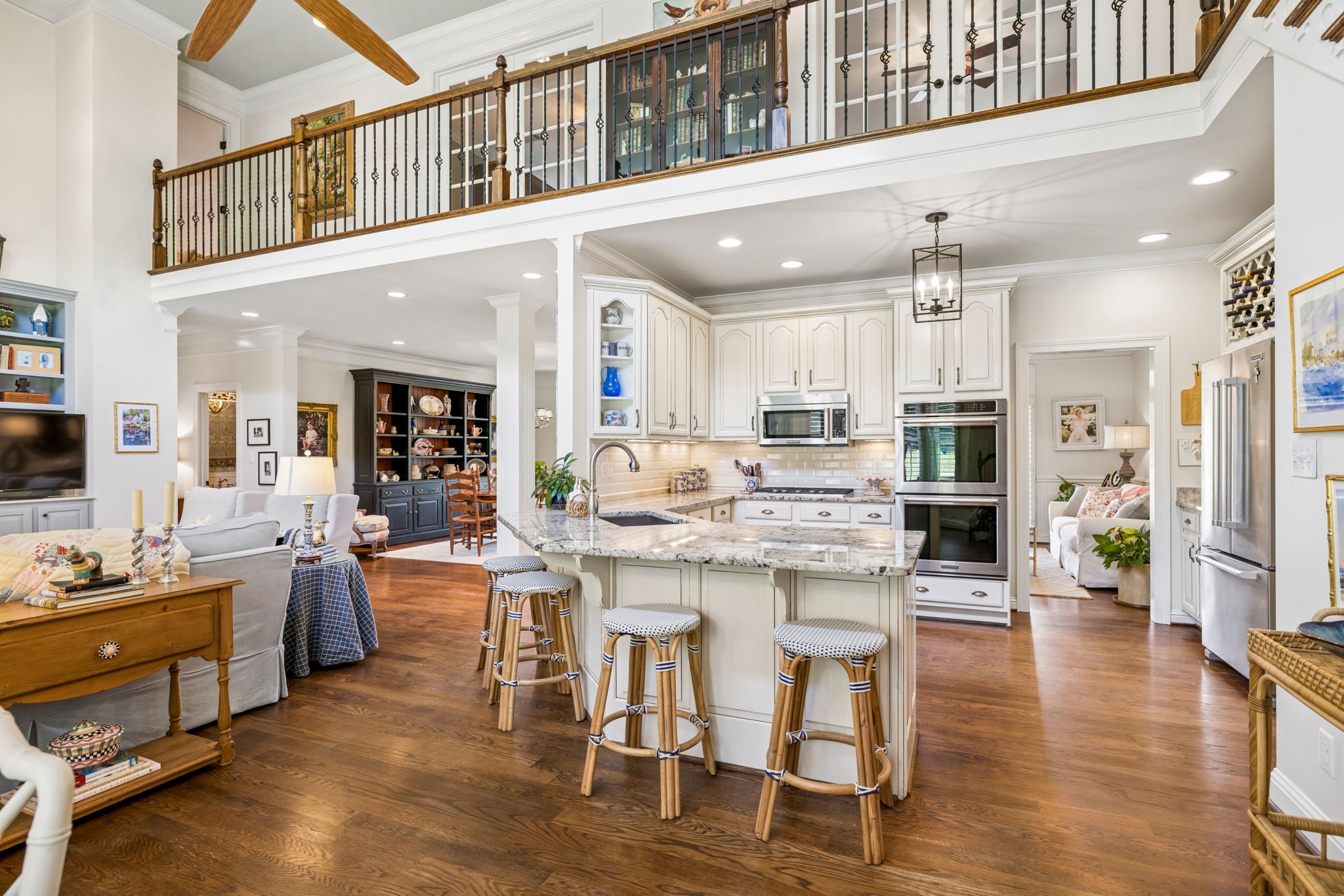 1206 Signature Ct