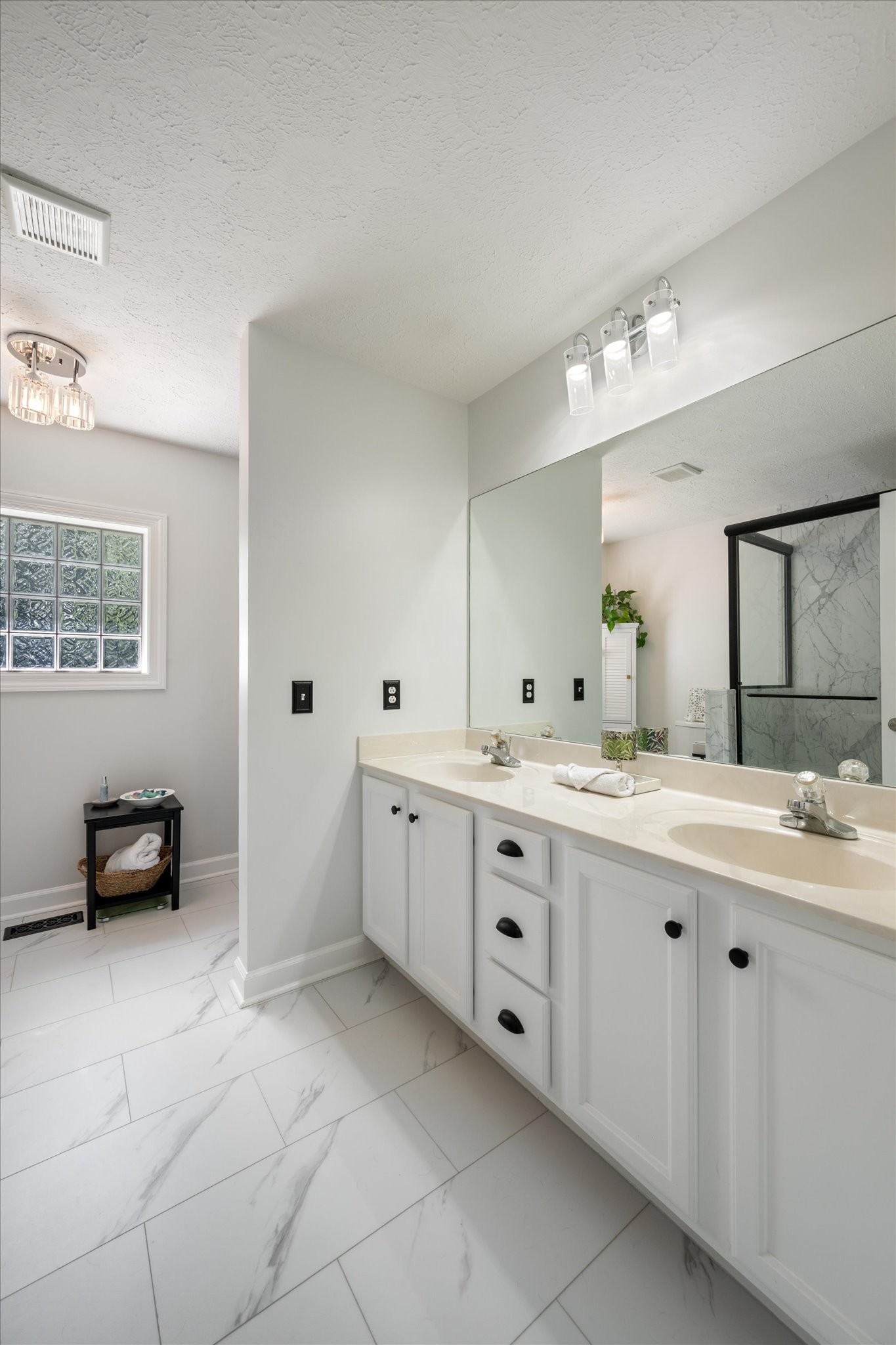 125 Prairieview Dr
