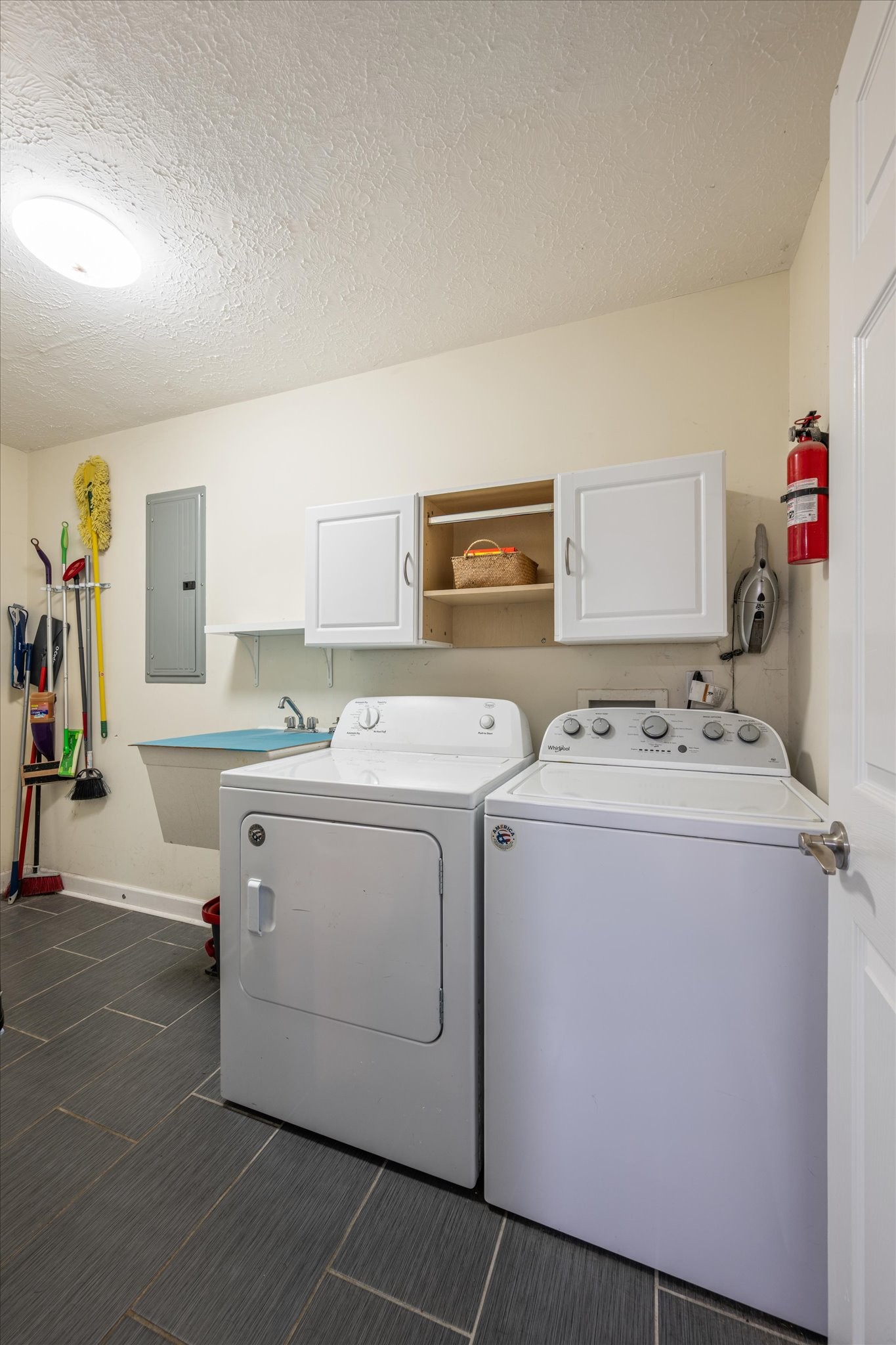 125 Prairieview Dr