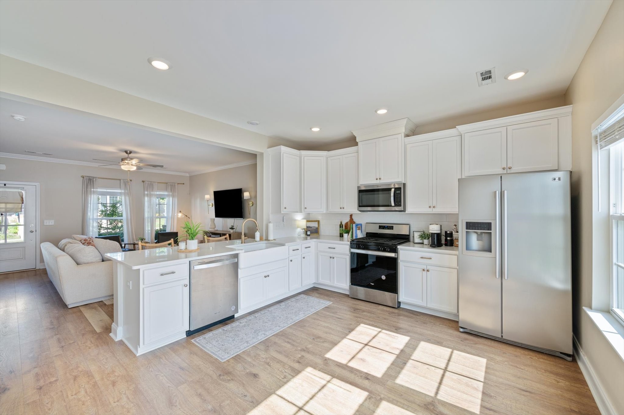 3255 Tasker Dr