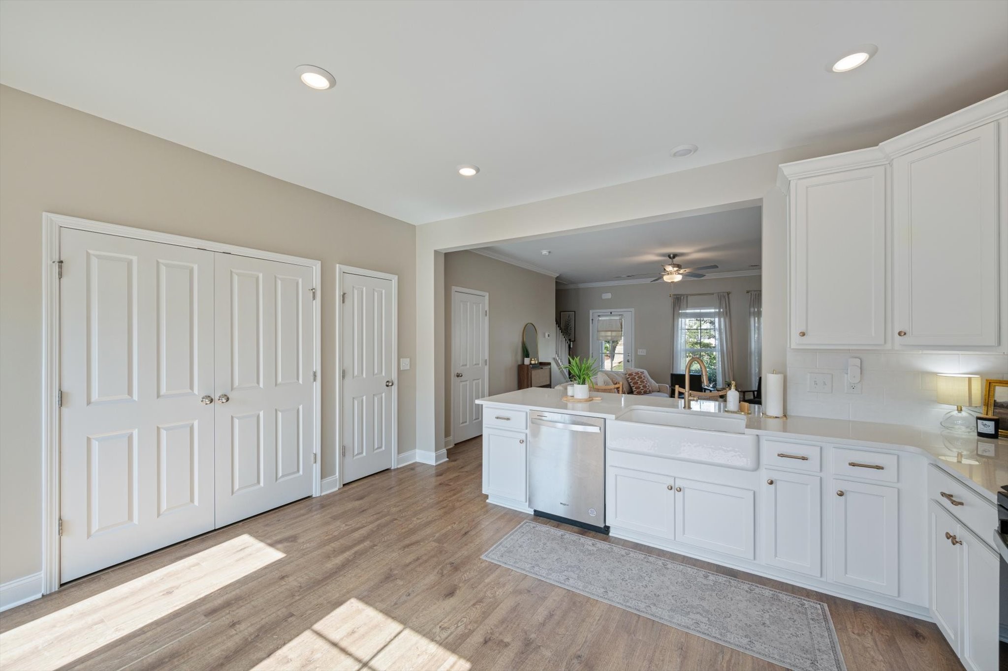 3255 Tasker Dr