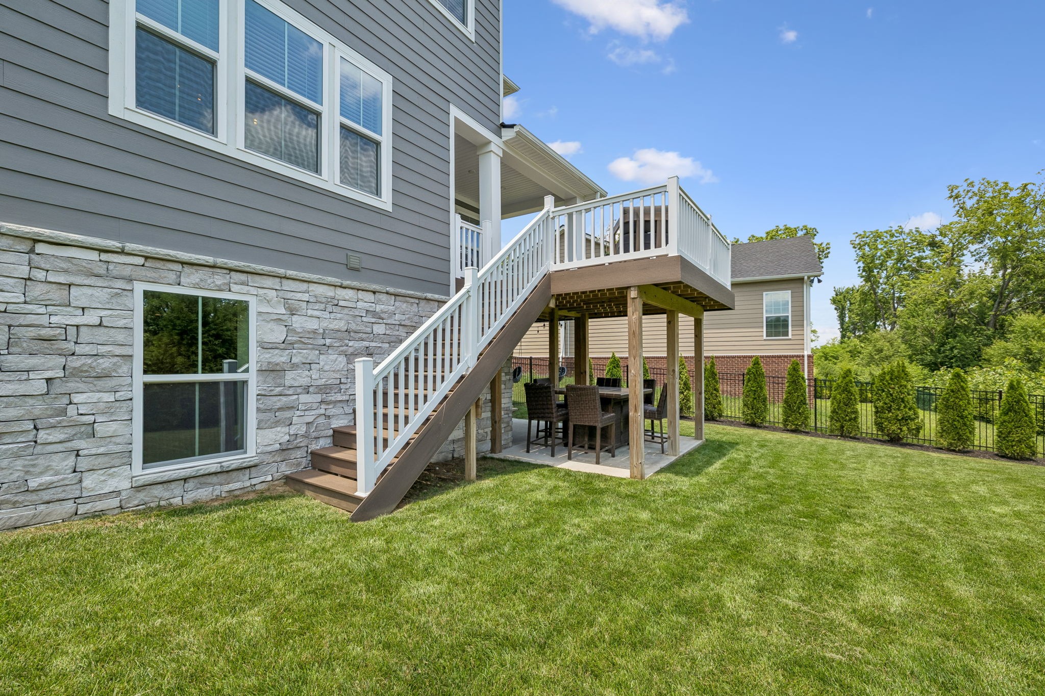3013 Canyon Echo Dr