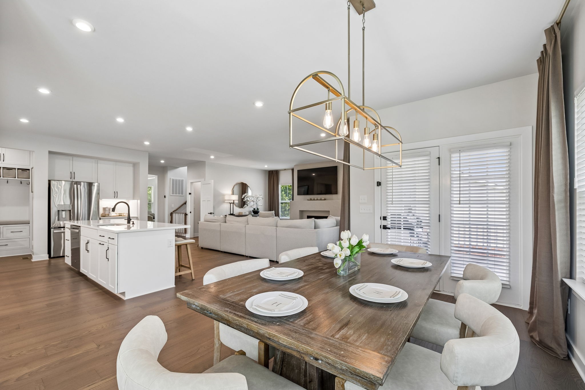 3013 Canyon Echo Dr