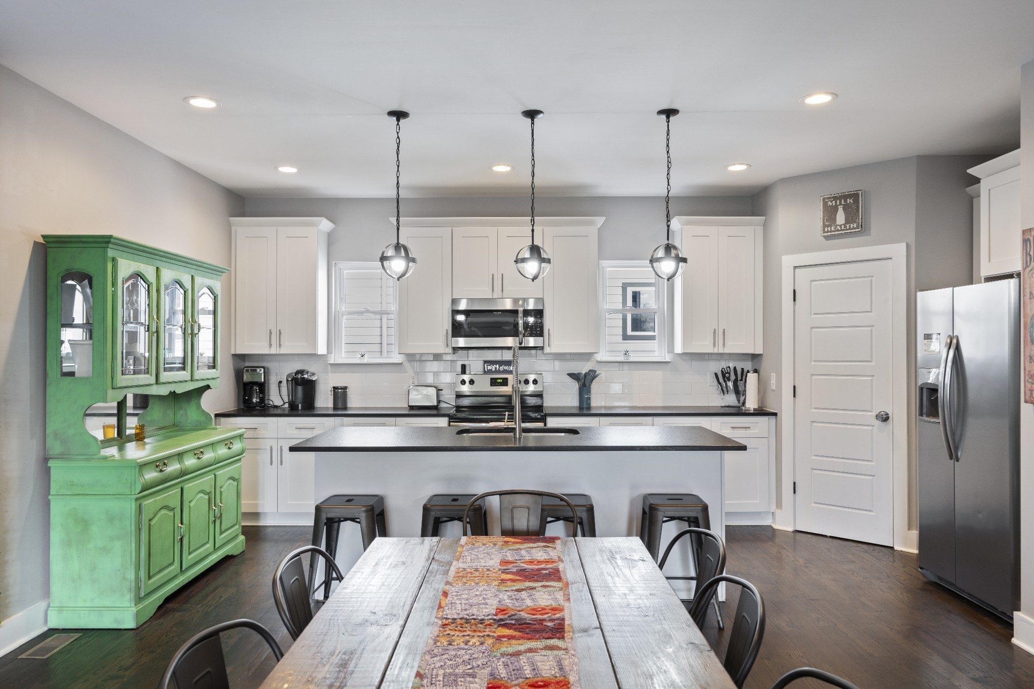 844 Cherokee Ave Unit: 11