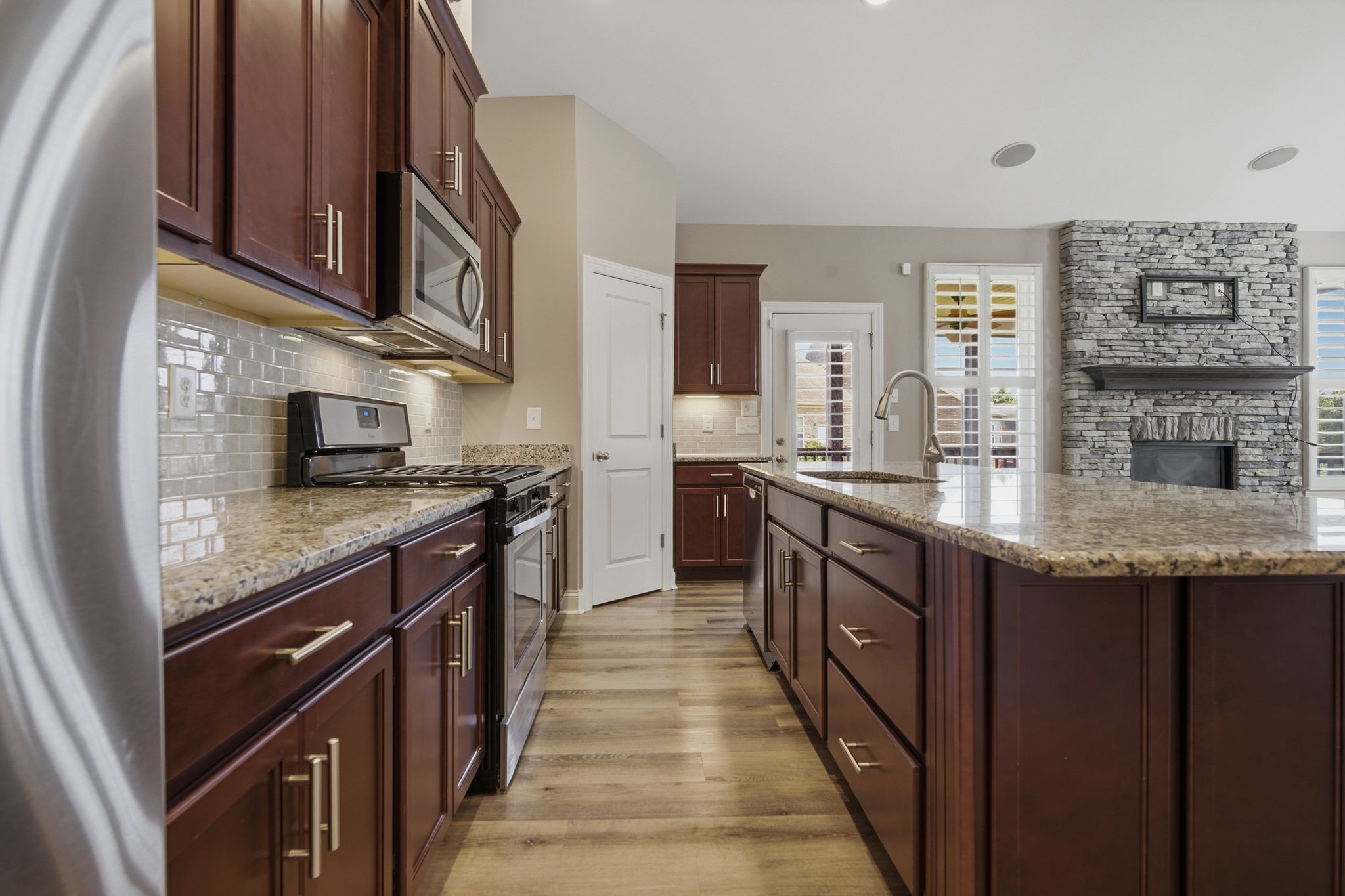 5036 Winslow Dr