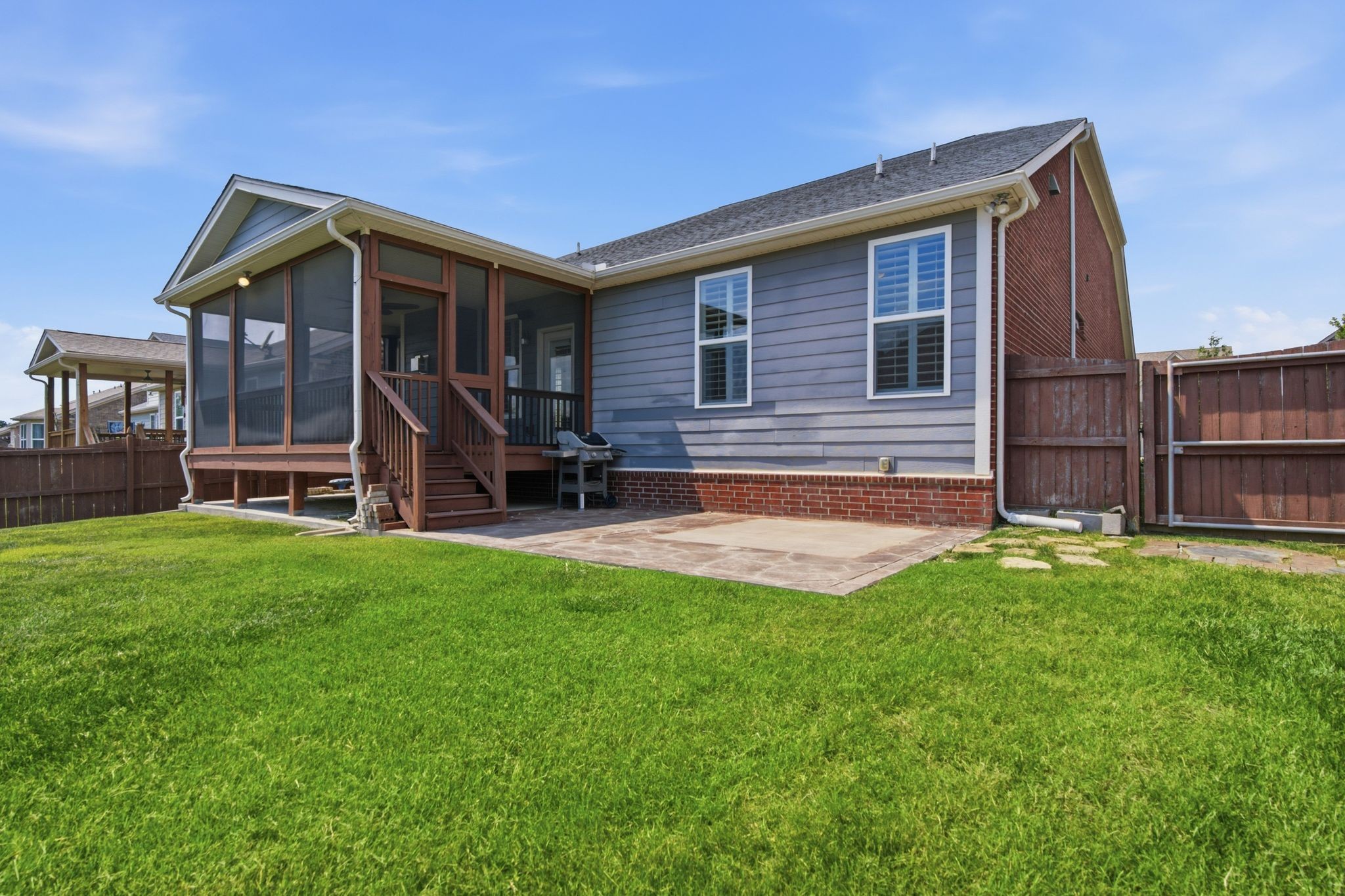 5036 Winslow Dr
