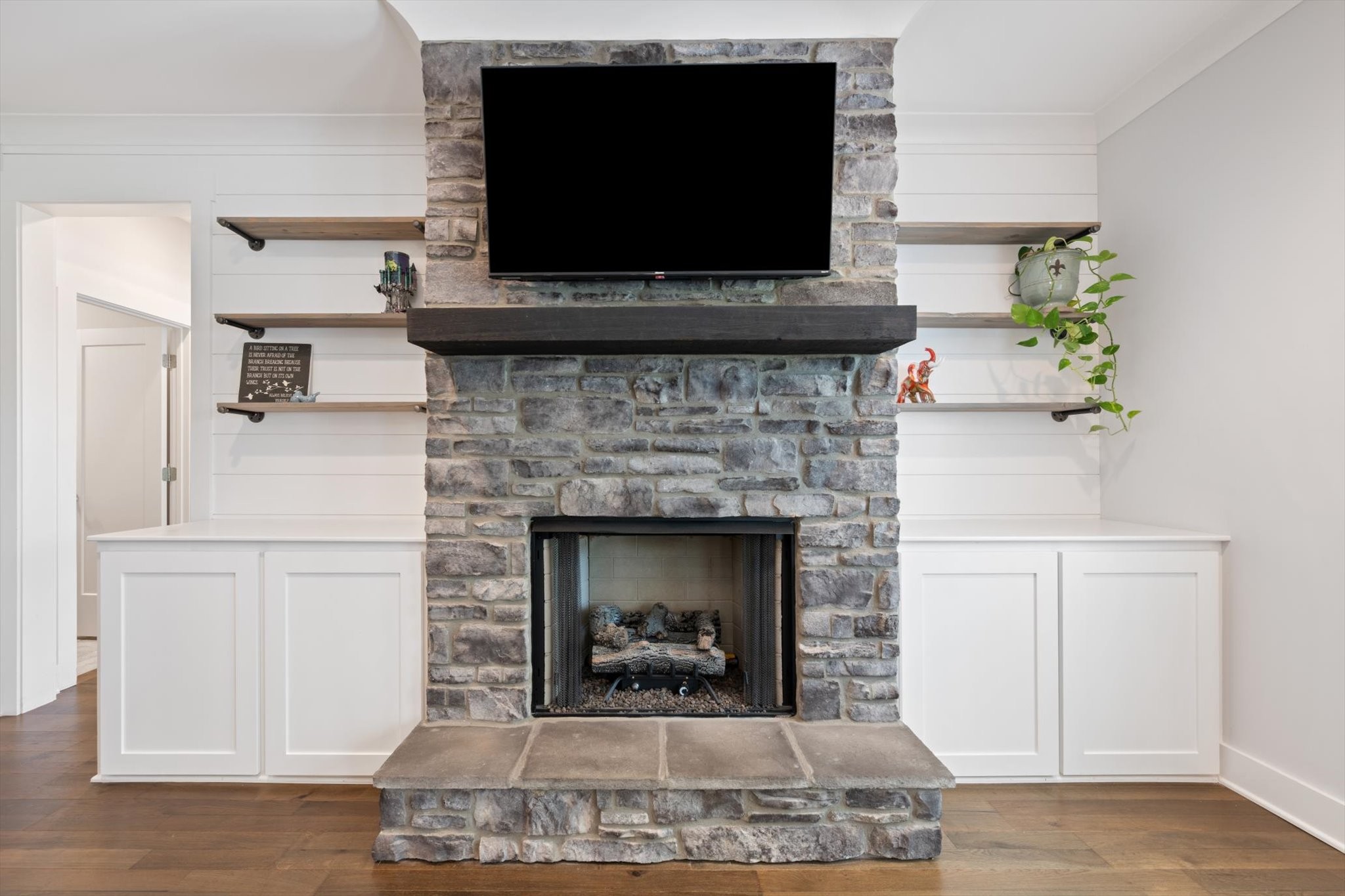 1224 White Rock Rd