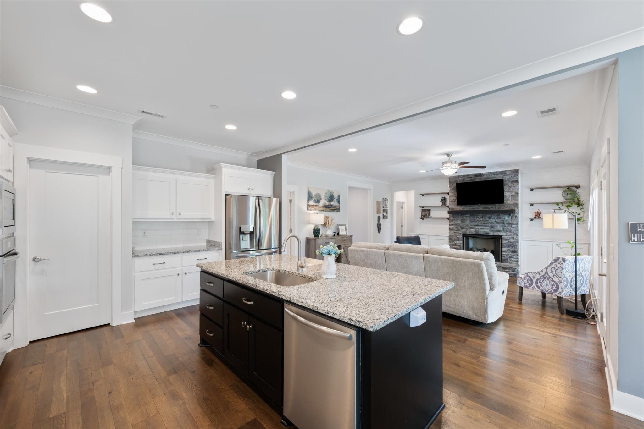 1224 White Rock Rd