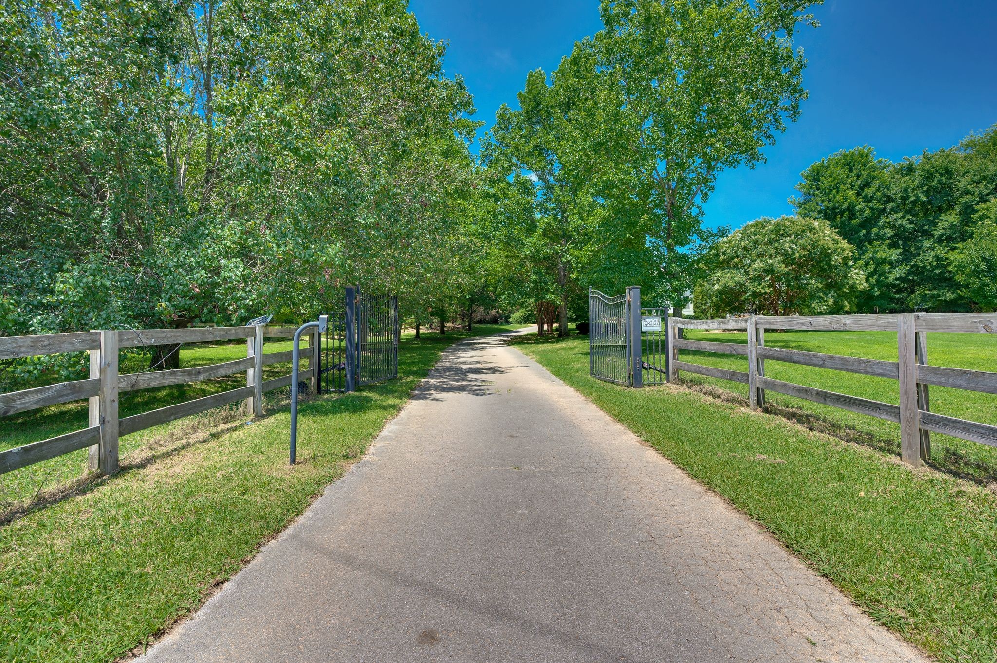 4450 S Carothers Rd