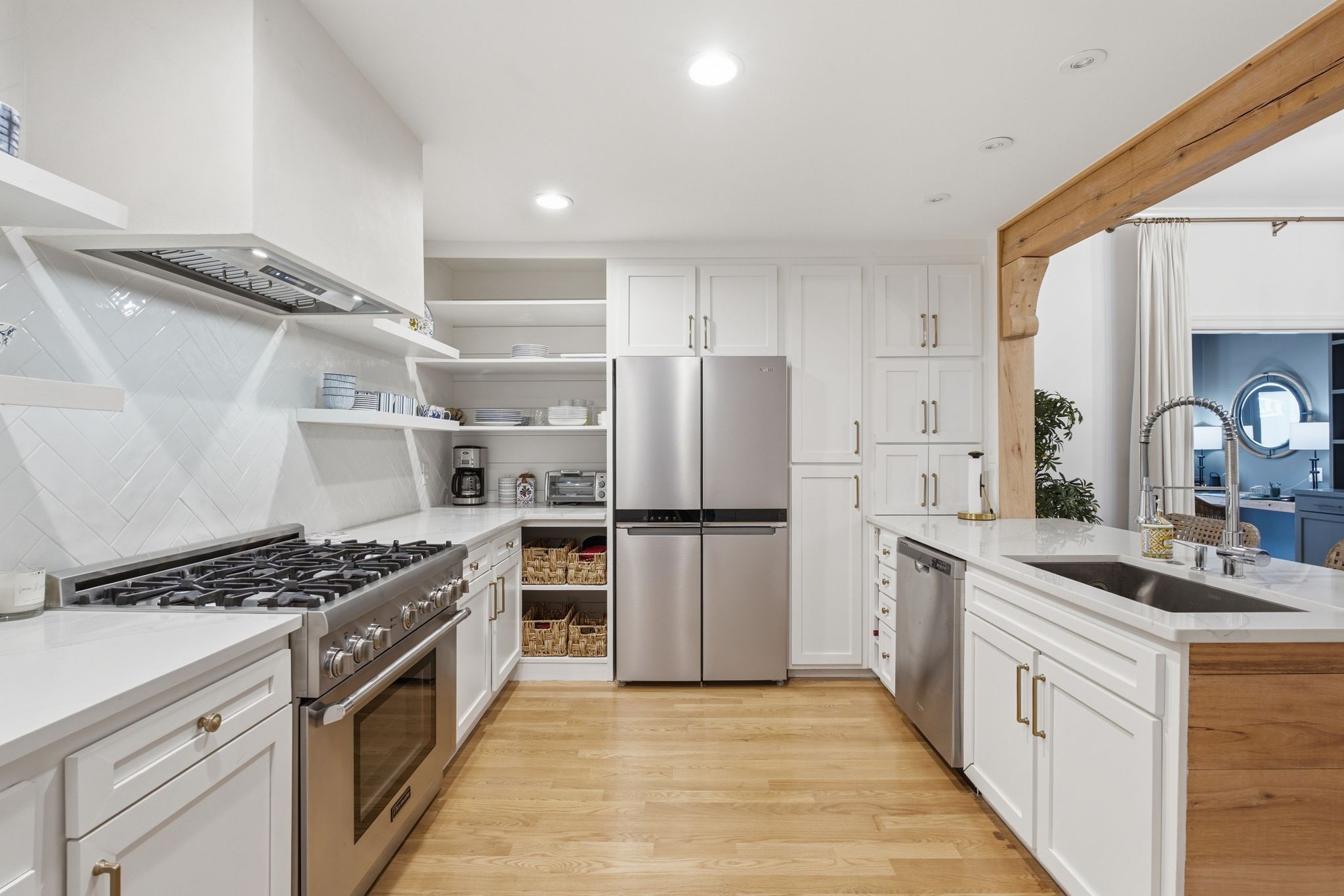 4400 Belmont Park Ter Unit: 157