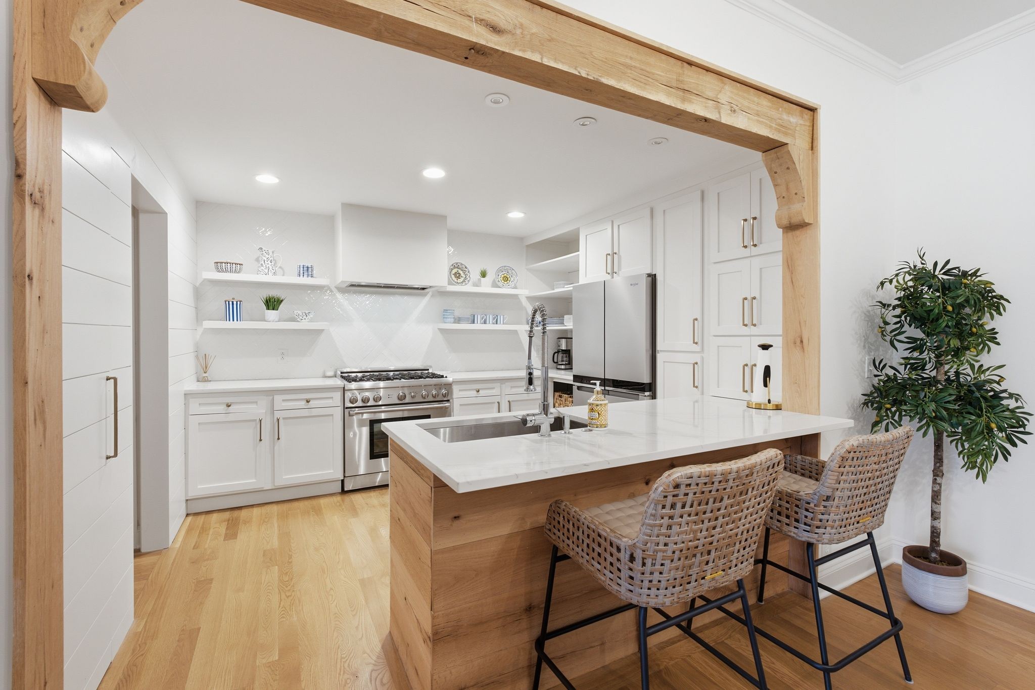 4400 Belmont Park Ter Unit: 157